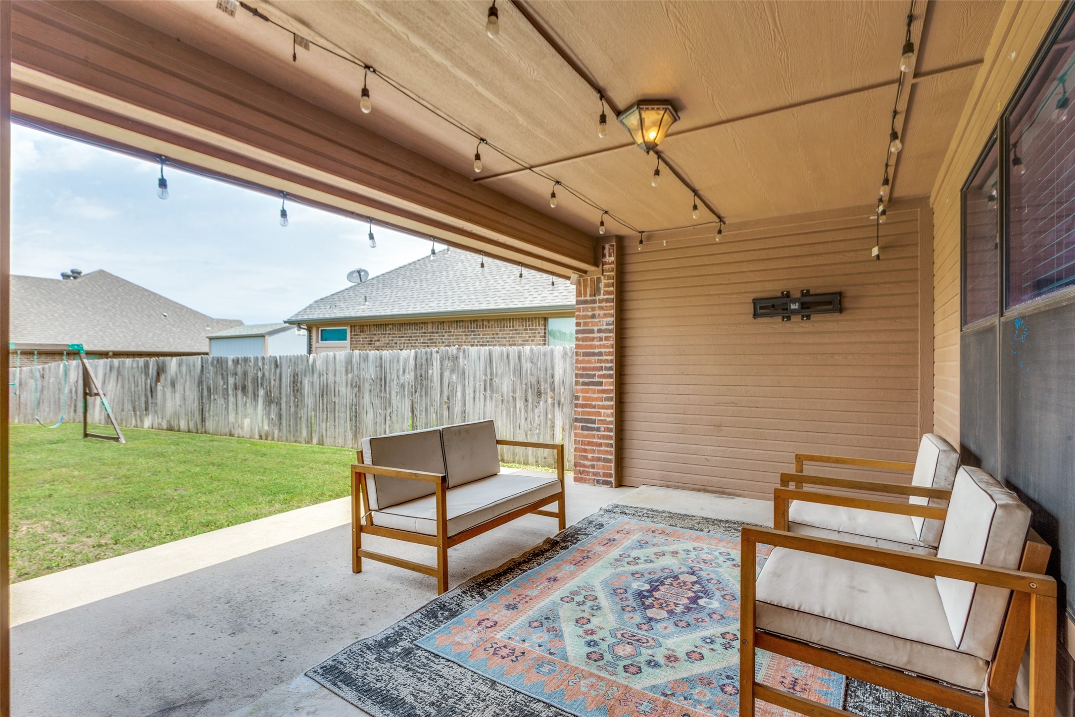 405 Lockwood Lane