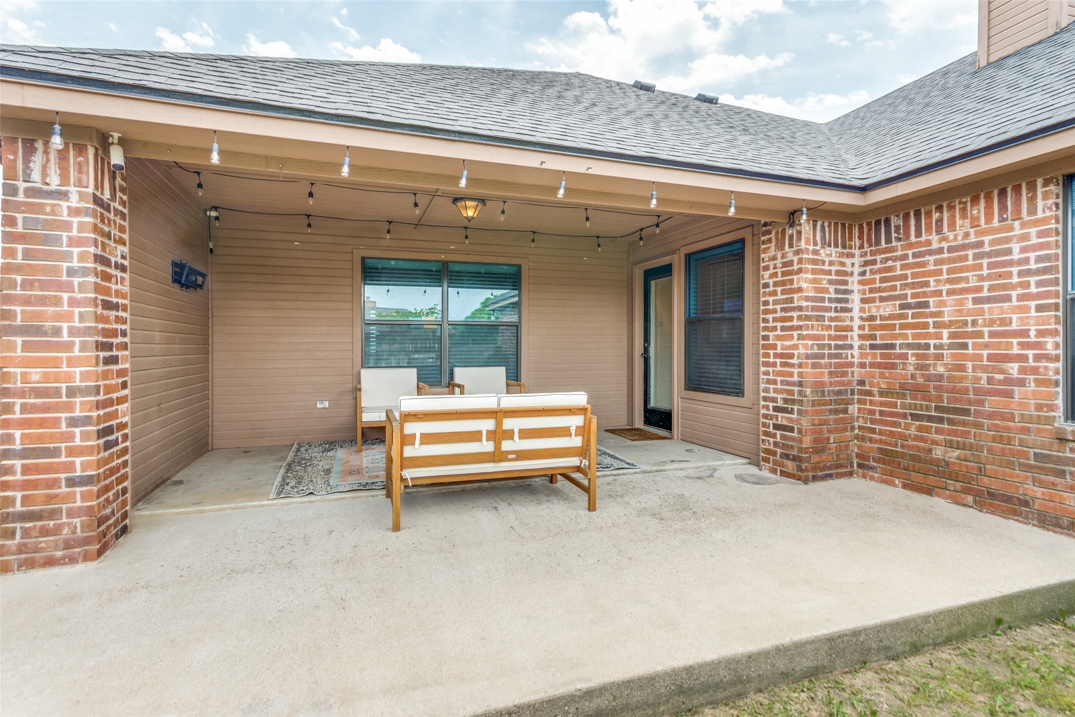 405 Lockwood Lane