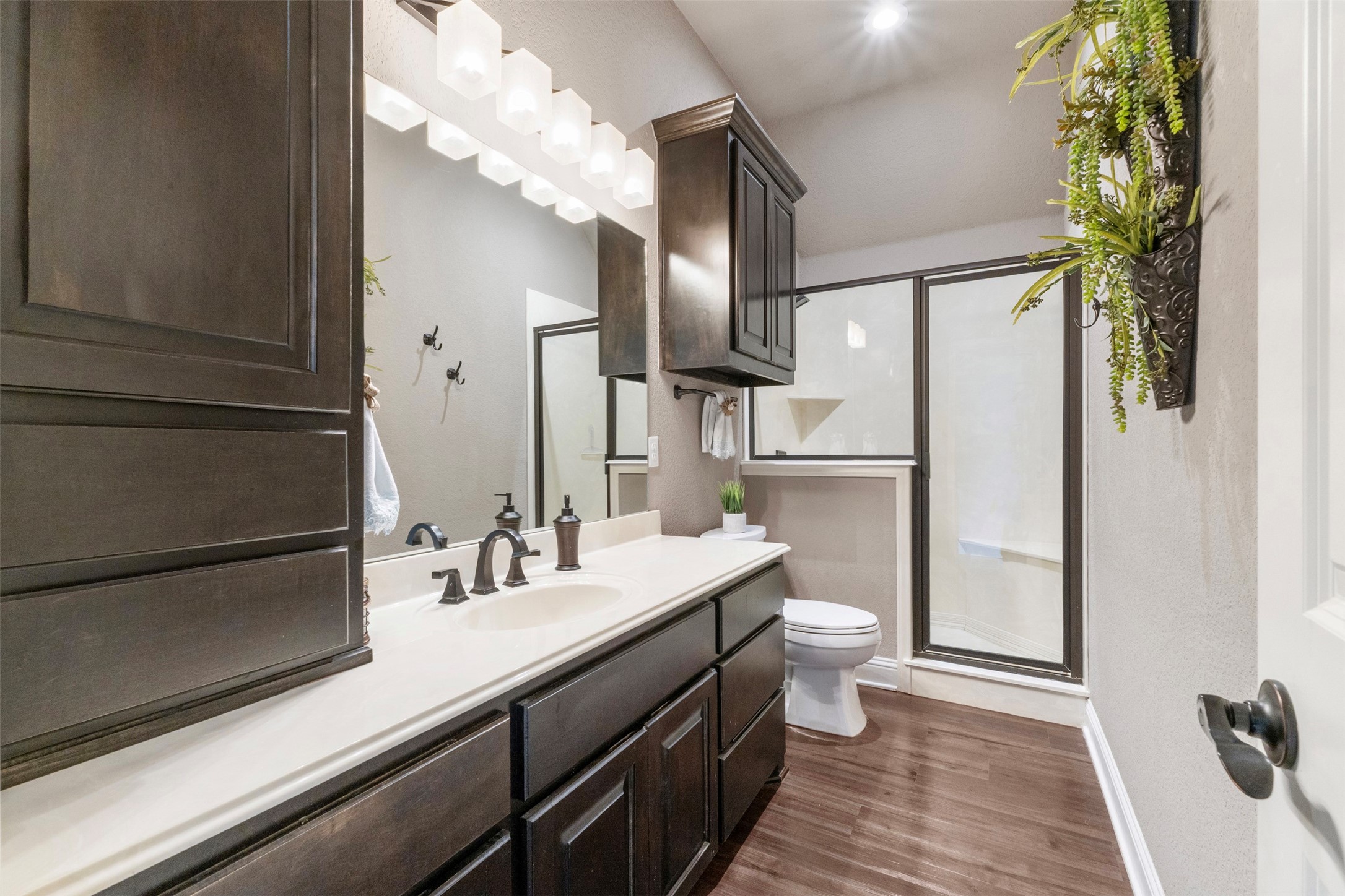 225 County Road 3525