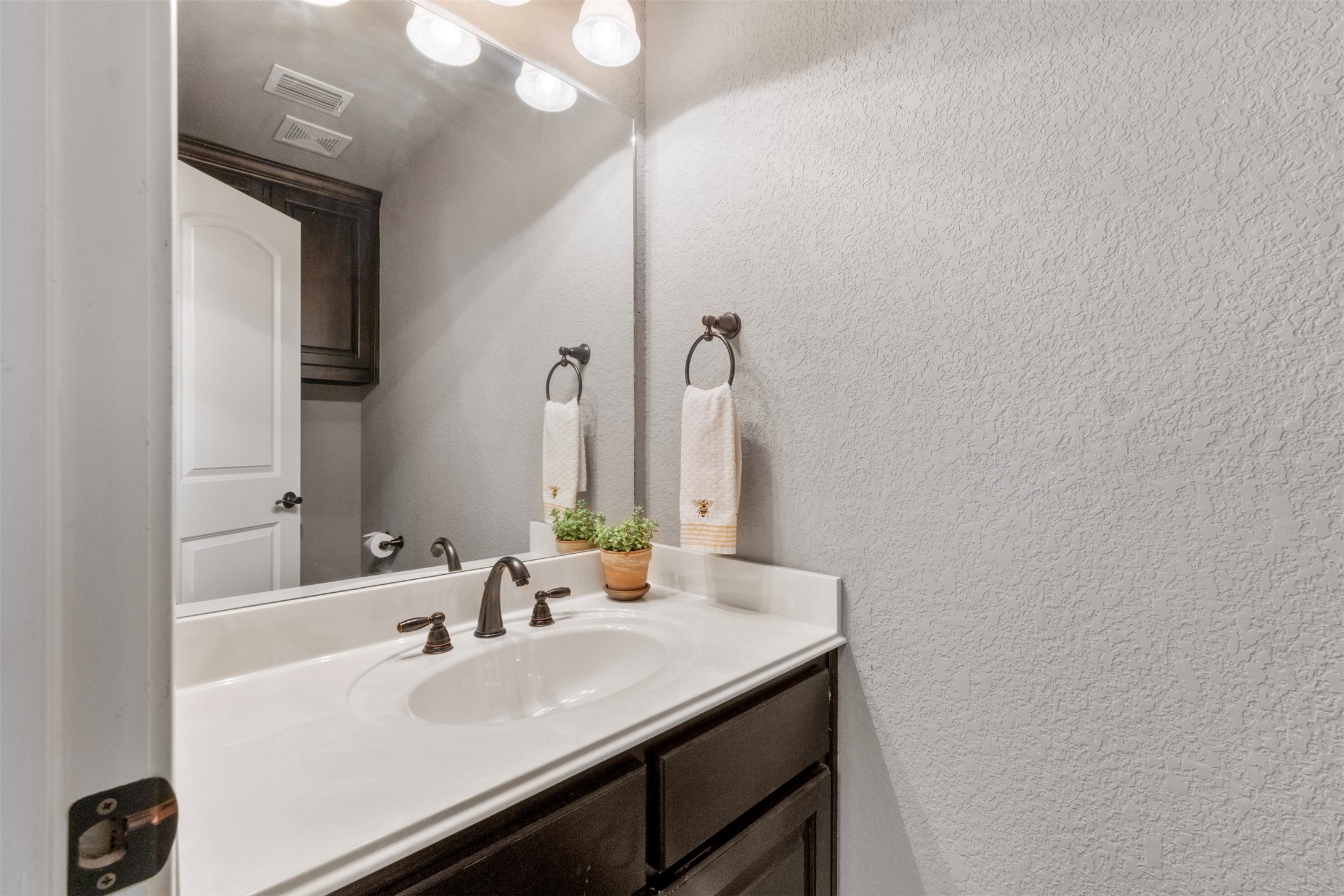 225 County Road 3525