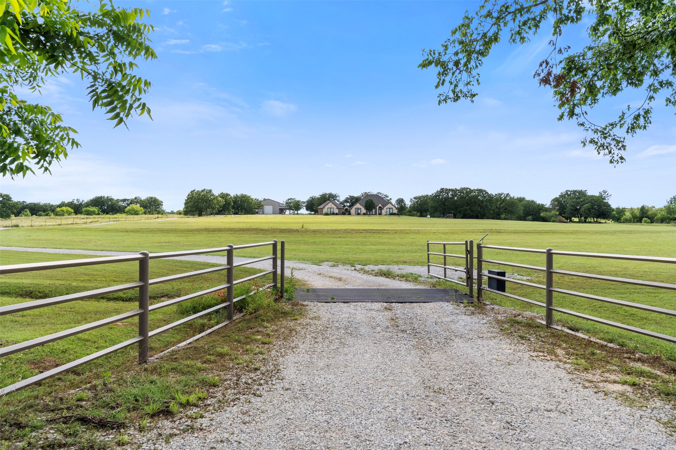 225 County Road 3525