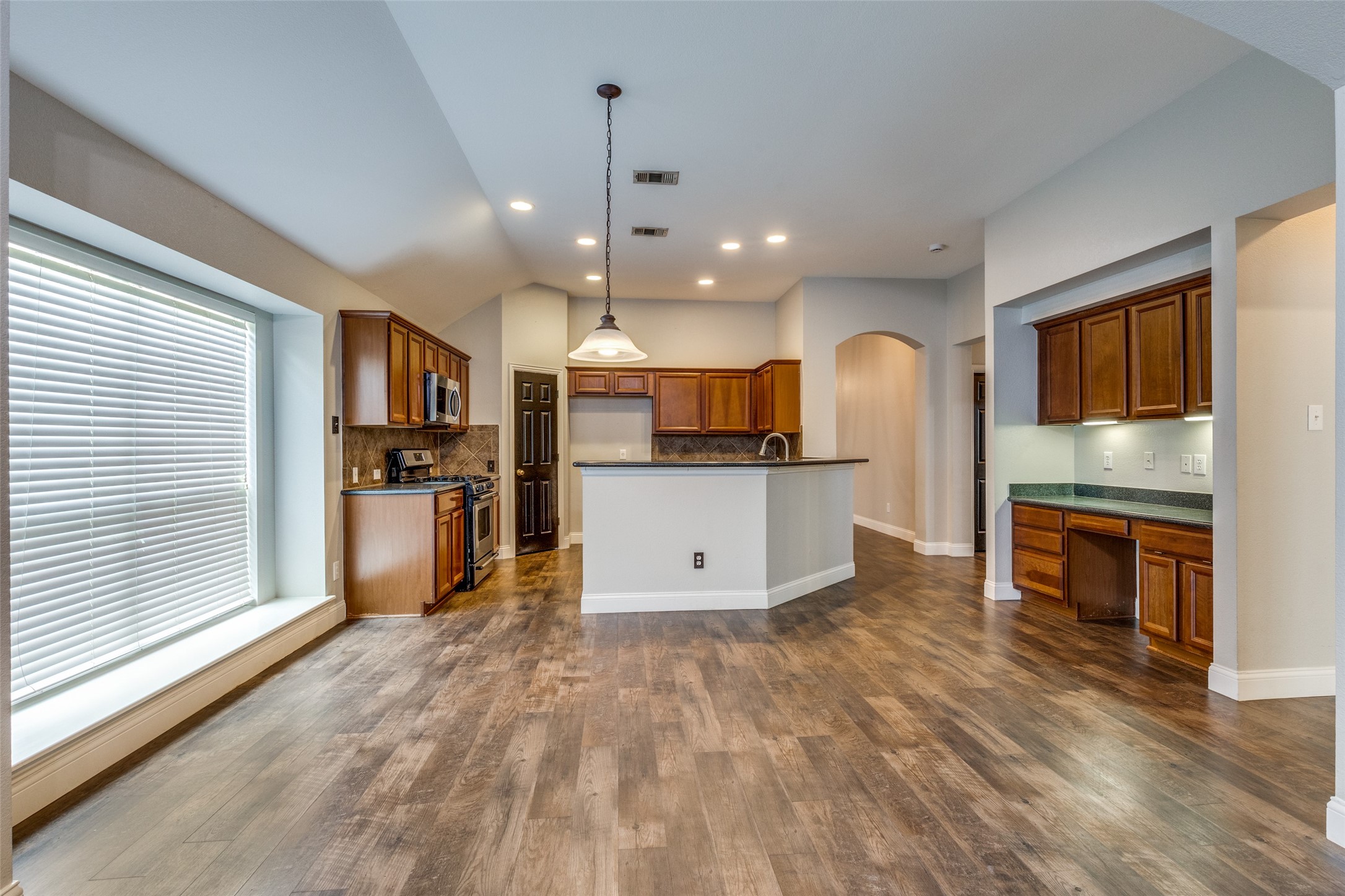 3709 Sevenoaks Drive