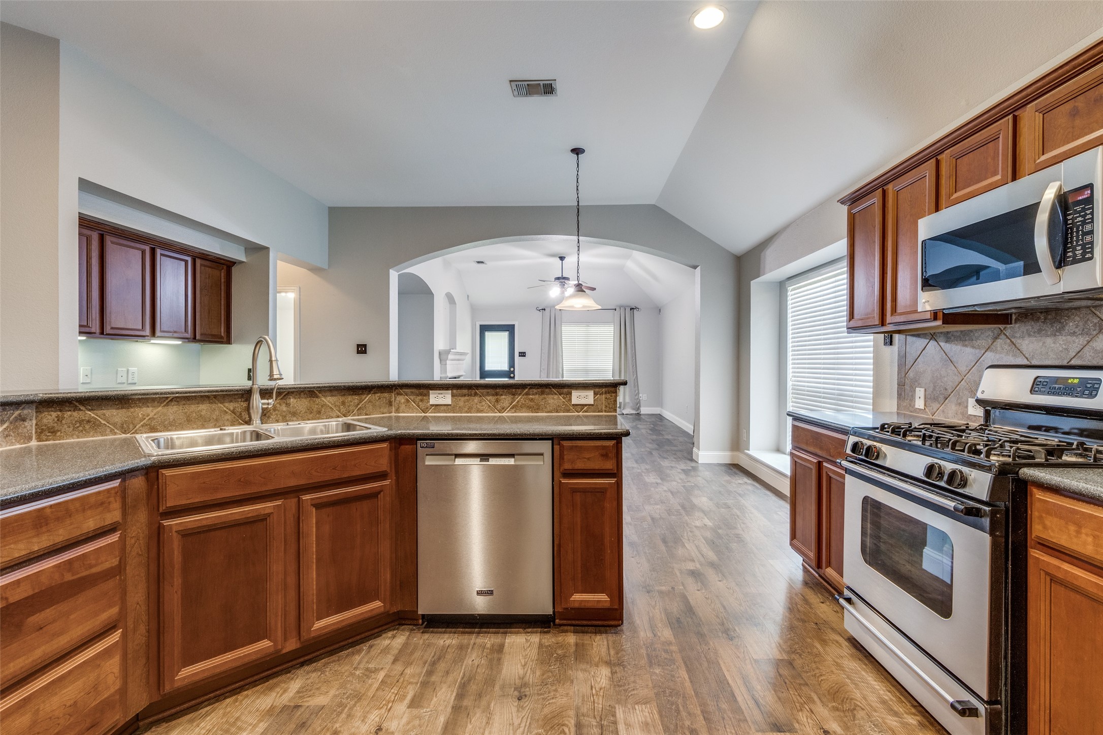 3709 Sevenoaks Drive