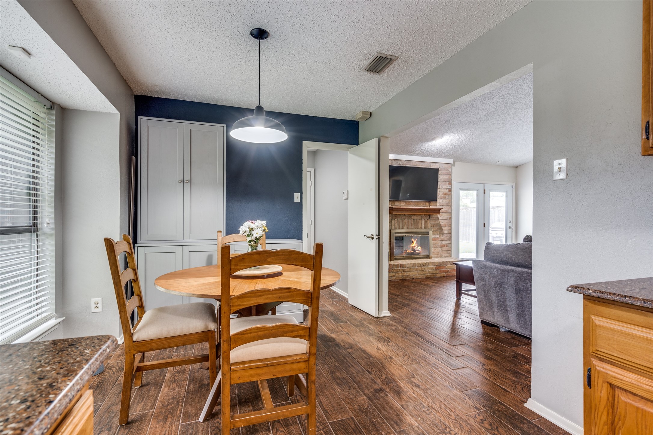 2622 Fallcreek Drive