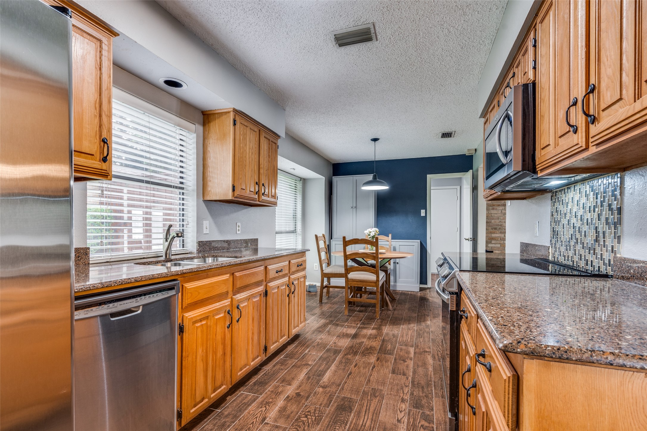 2622 Fallcreek Drive