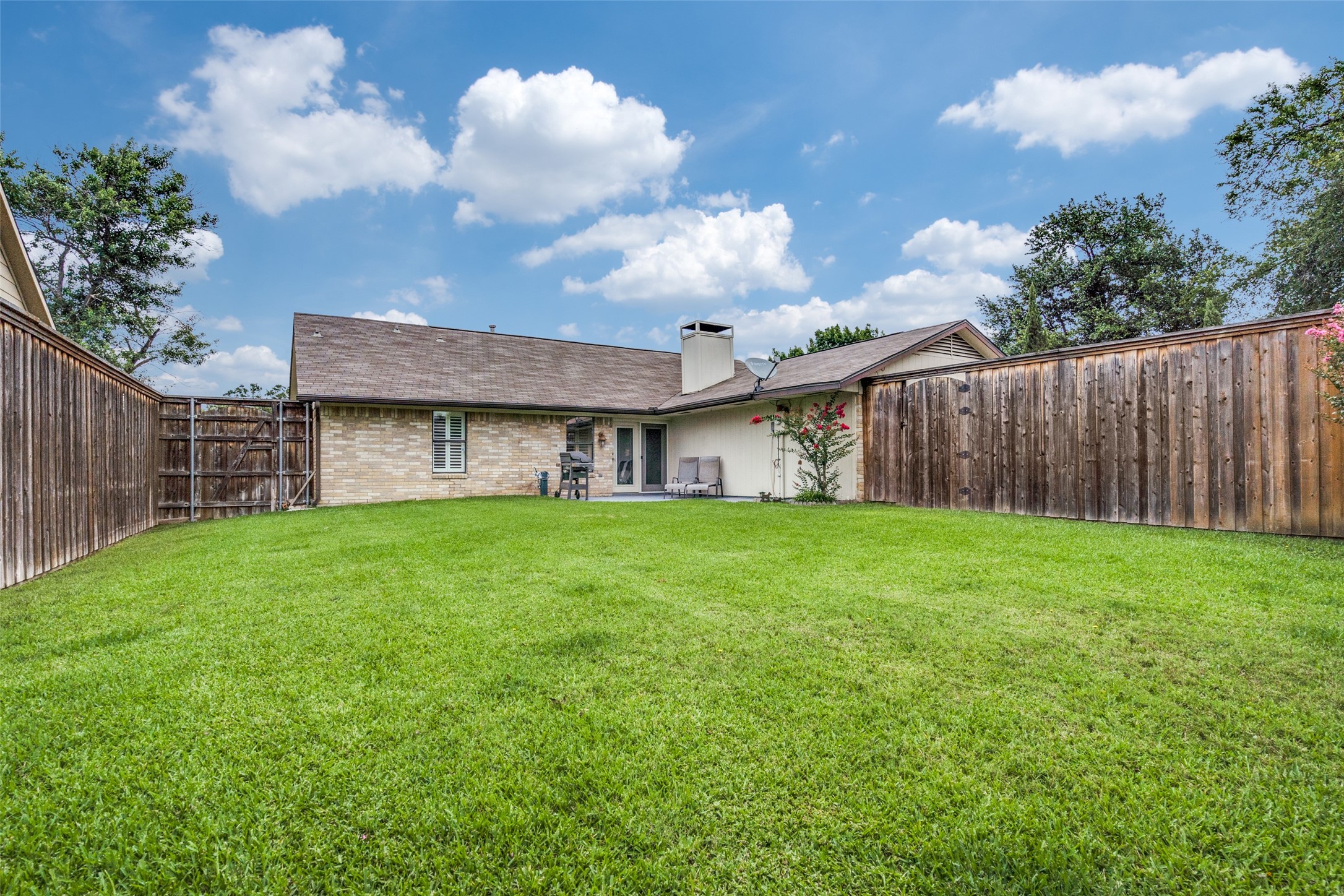 2622 Fallcreek Drive