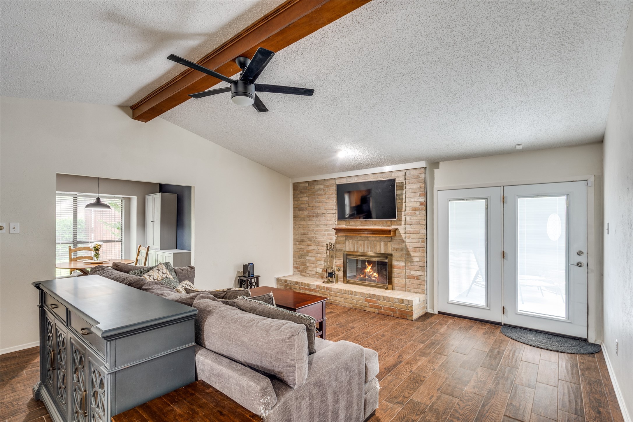 2622 Fallcreek Drive