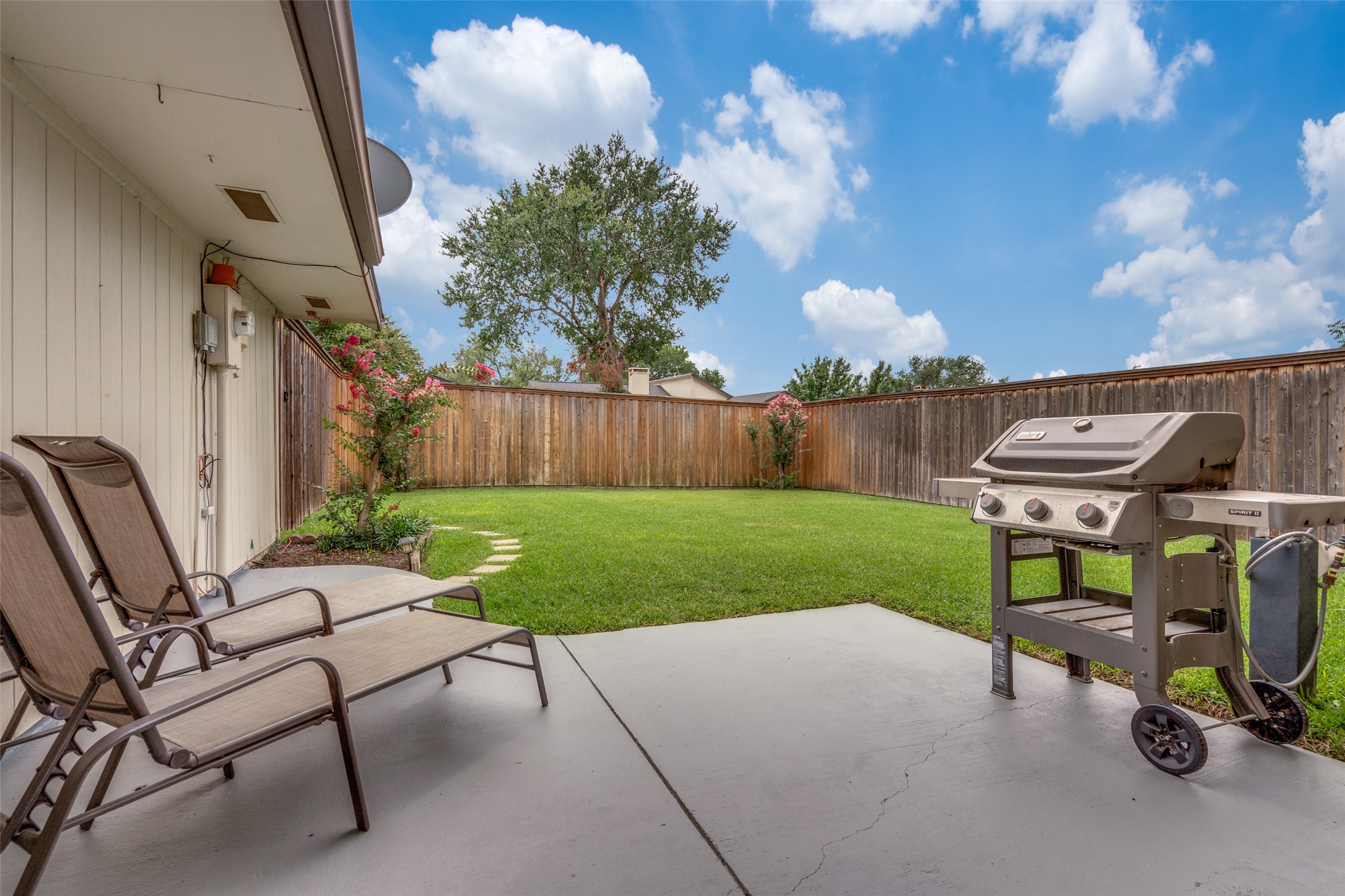 2622 Fallcreek Drive