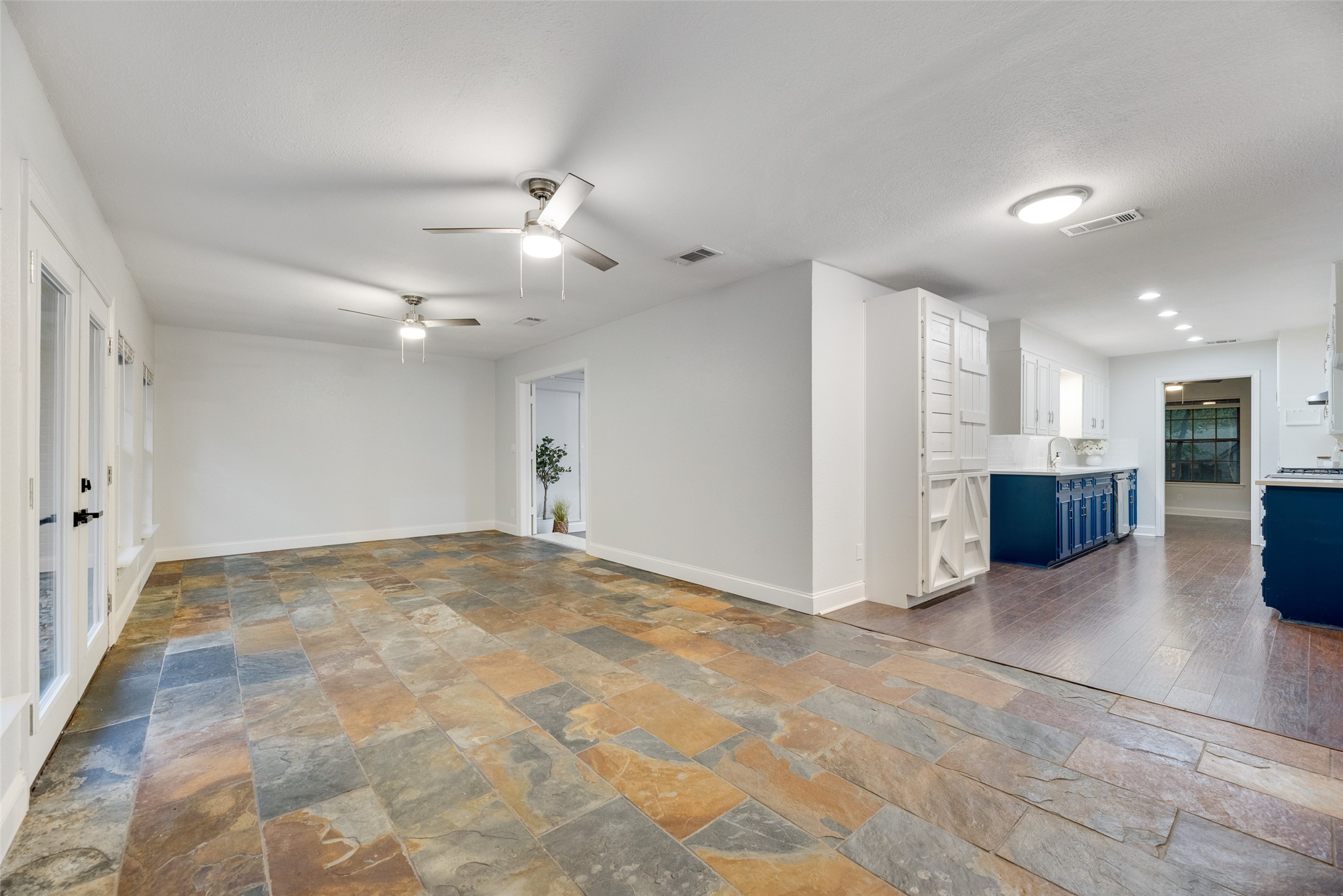 2021 Vista Road