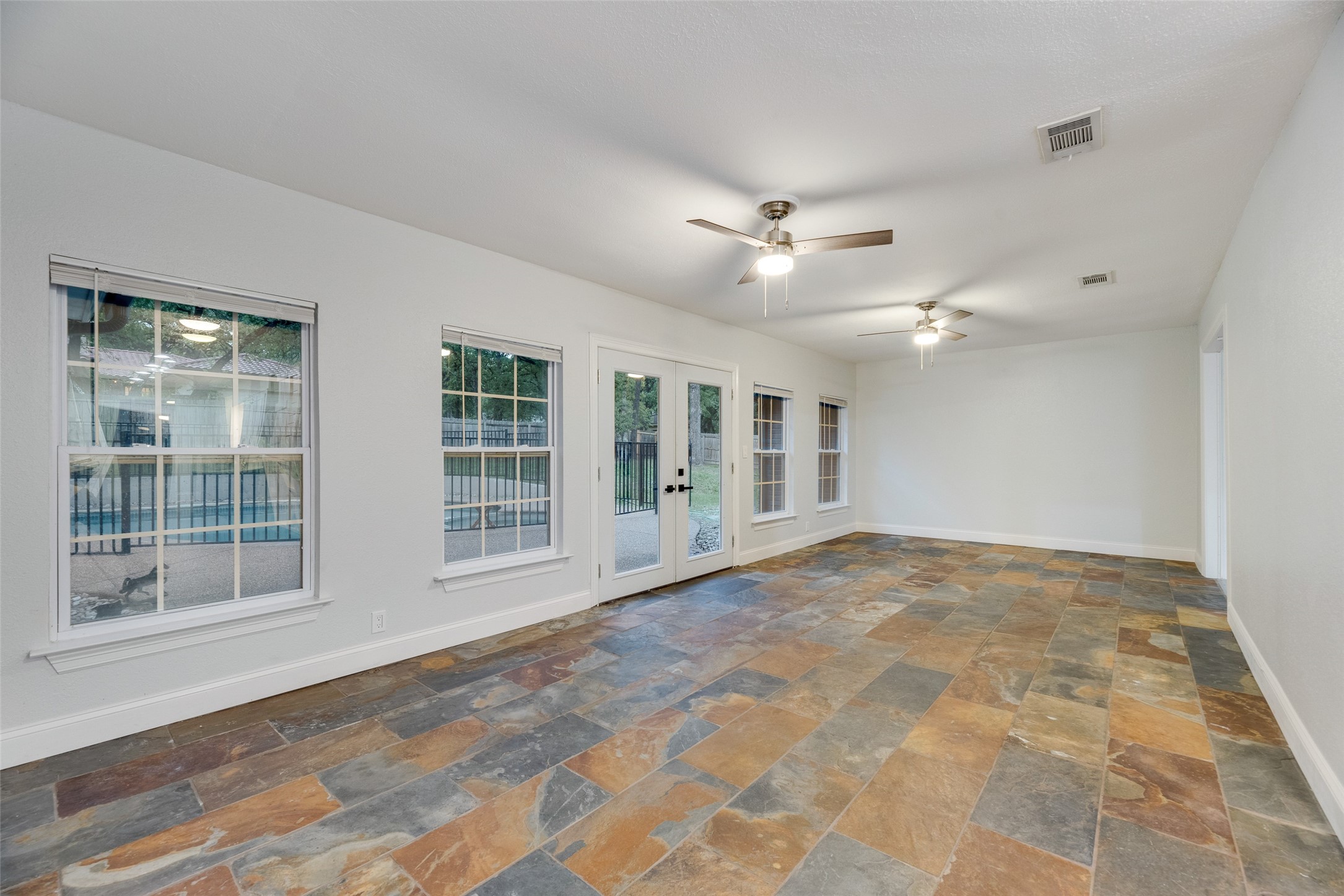 2021 Vista Road