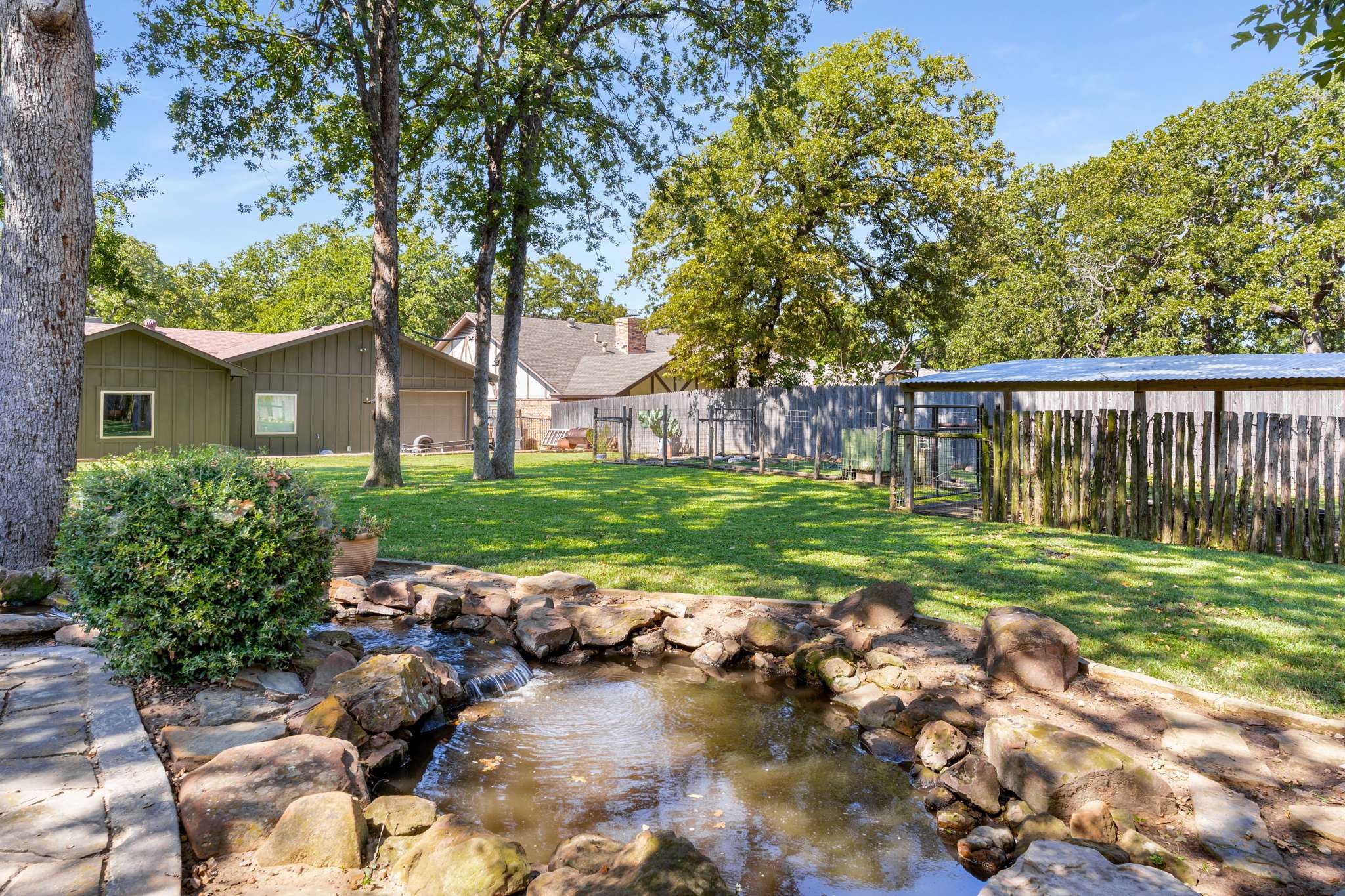 700 Overland Trail