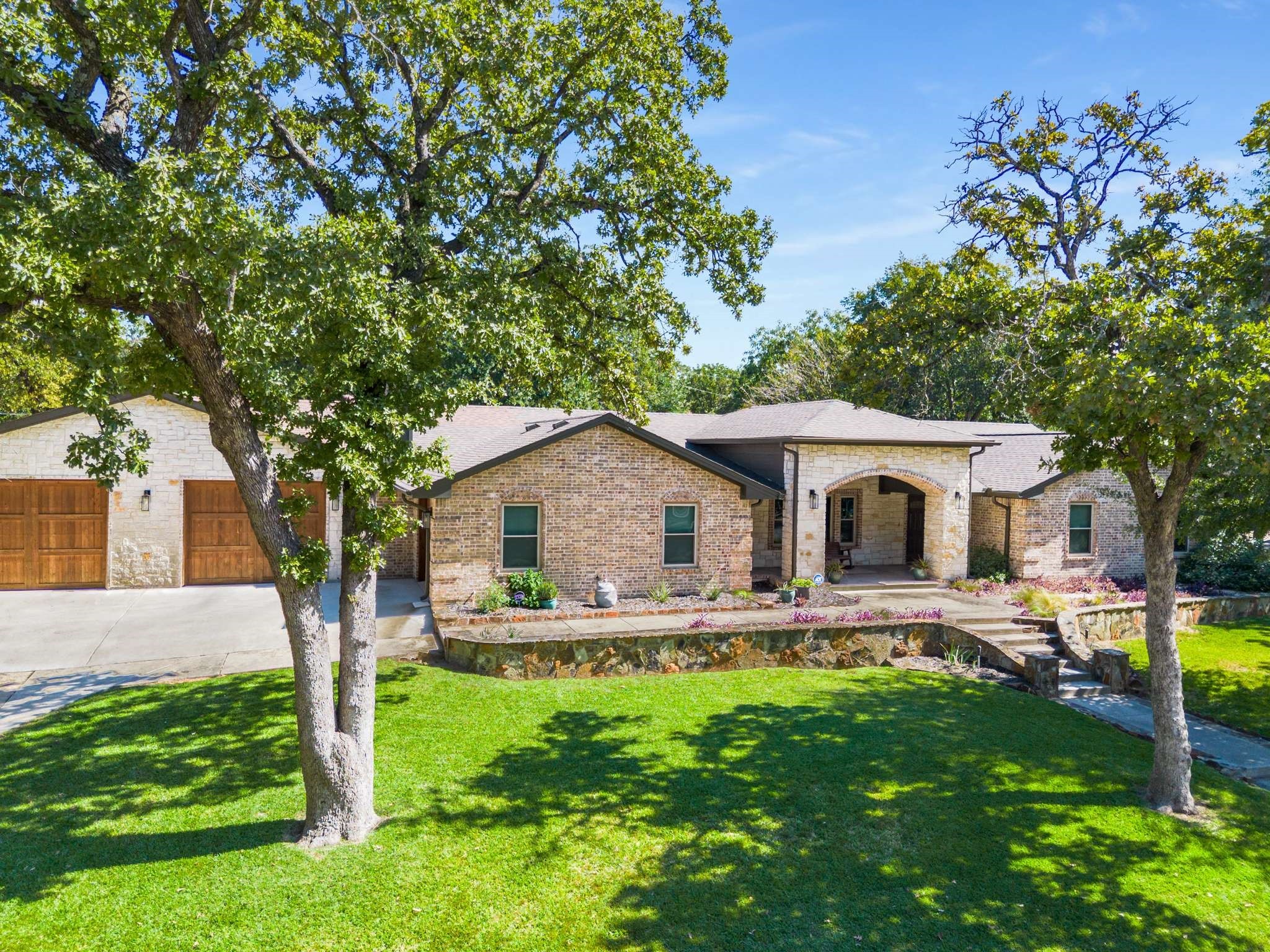 700 Overland Trail