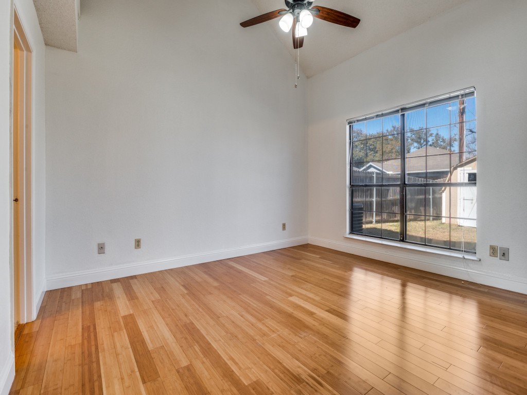 8729 Brushy Creek Trail