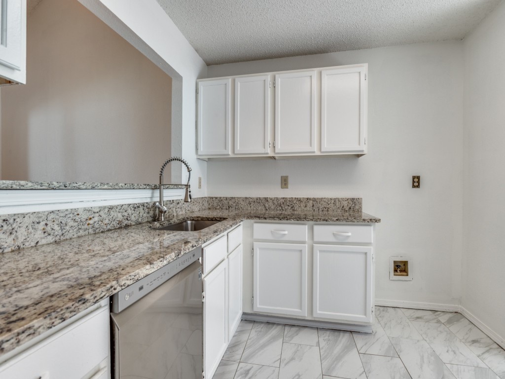 8729 Brushy Creek Trail