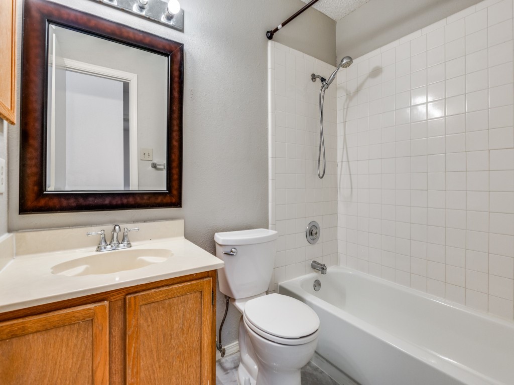 8729 Brushy Creek Trail