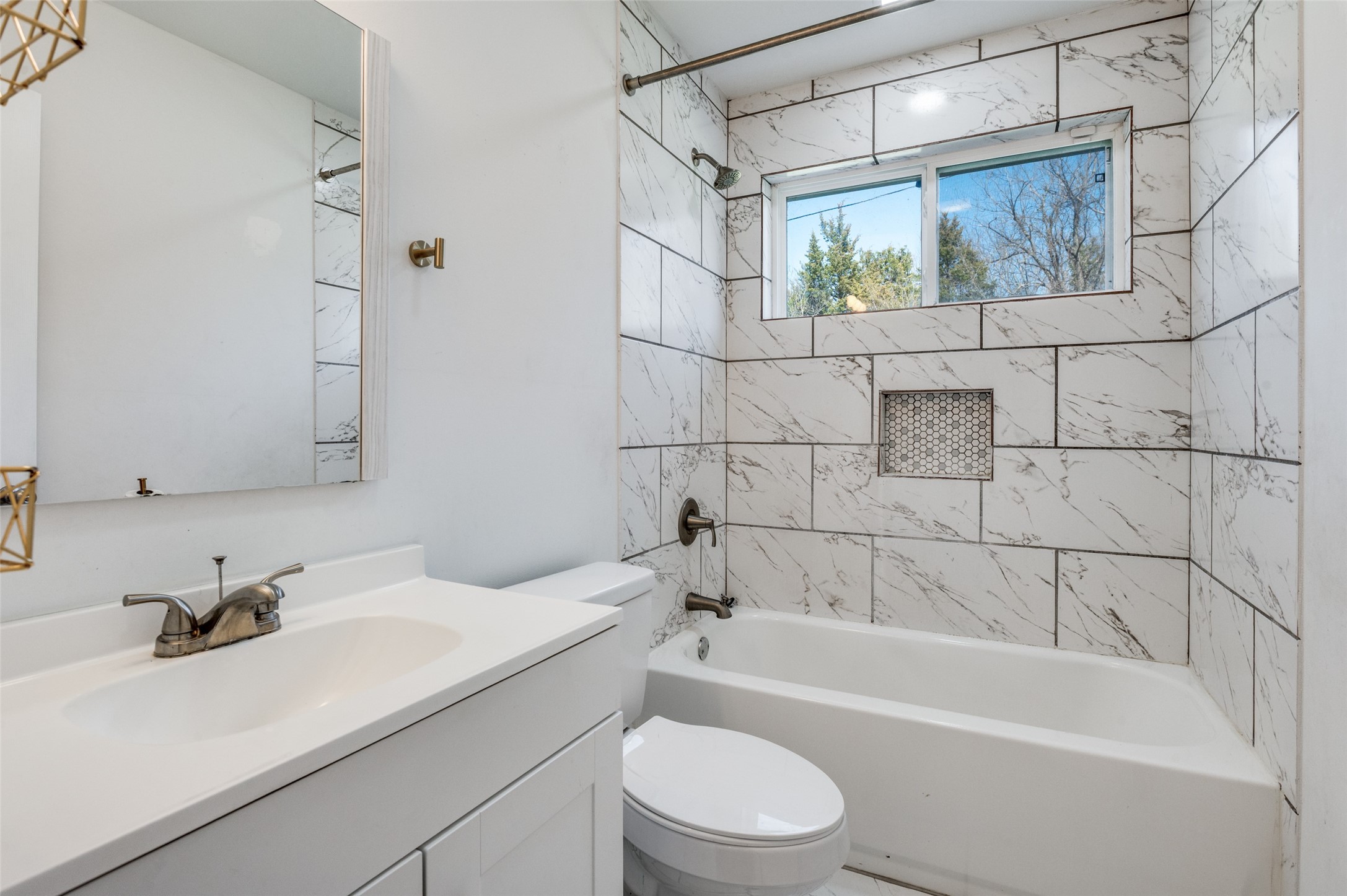 6028 Golden Gate Circle