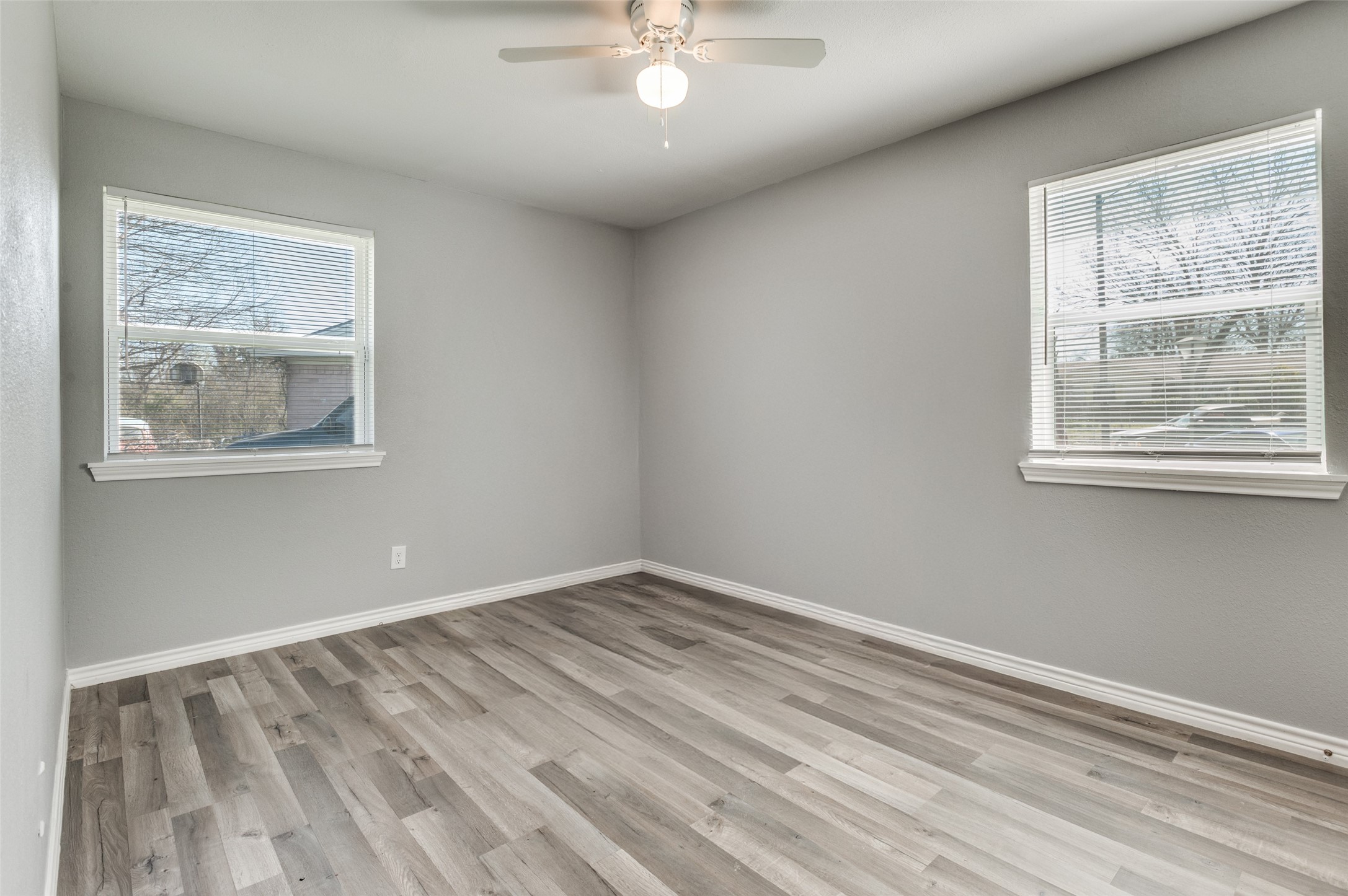 6028 Golden Gate Circle