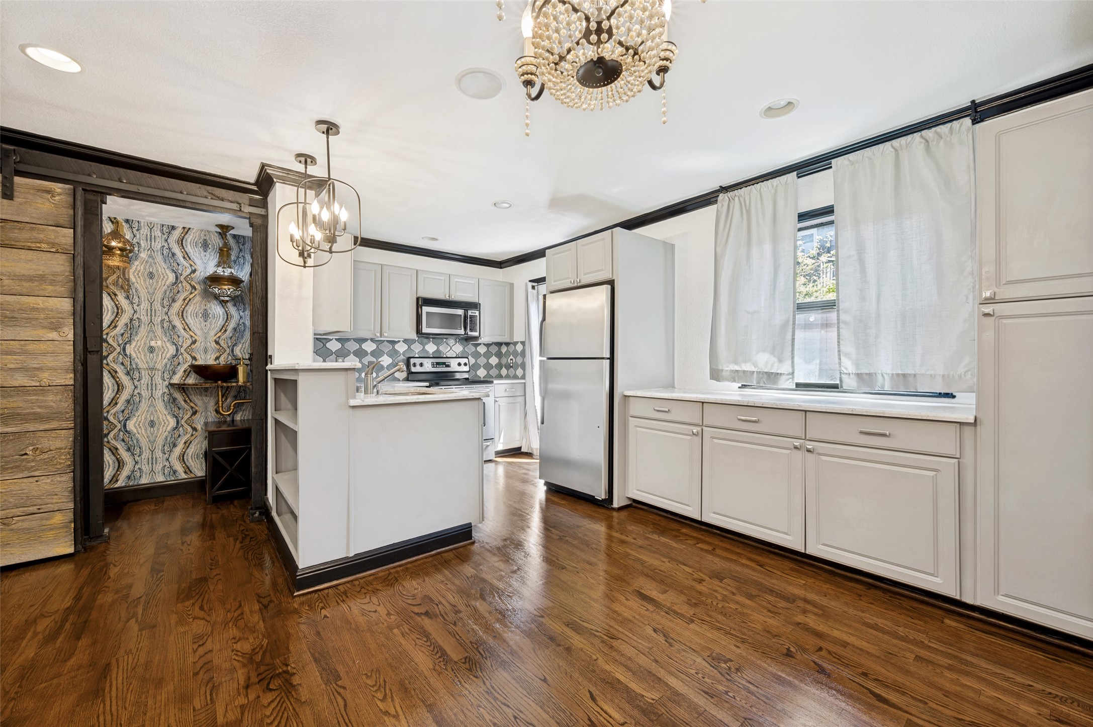 4118 Bowser Avenue C