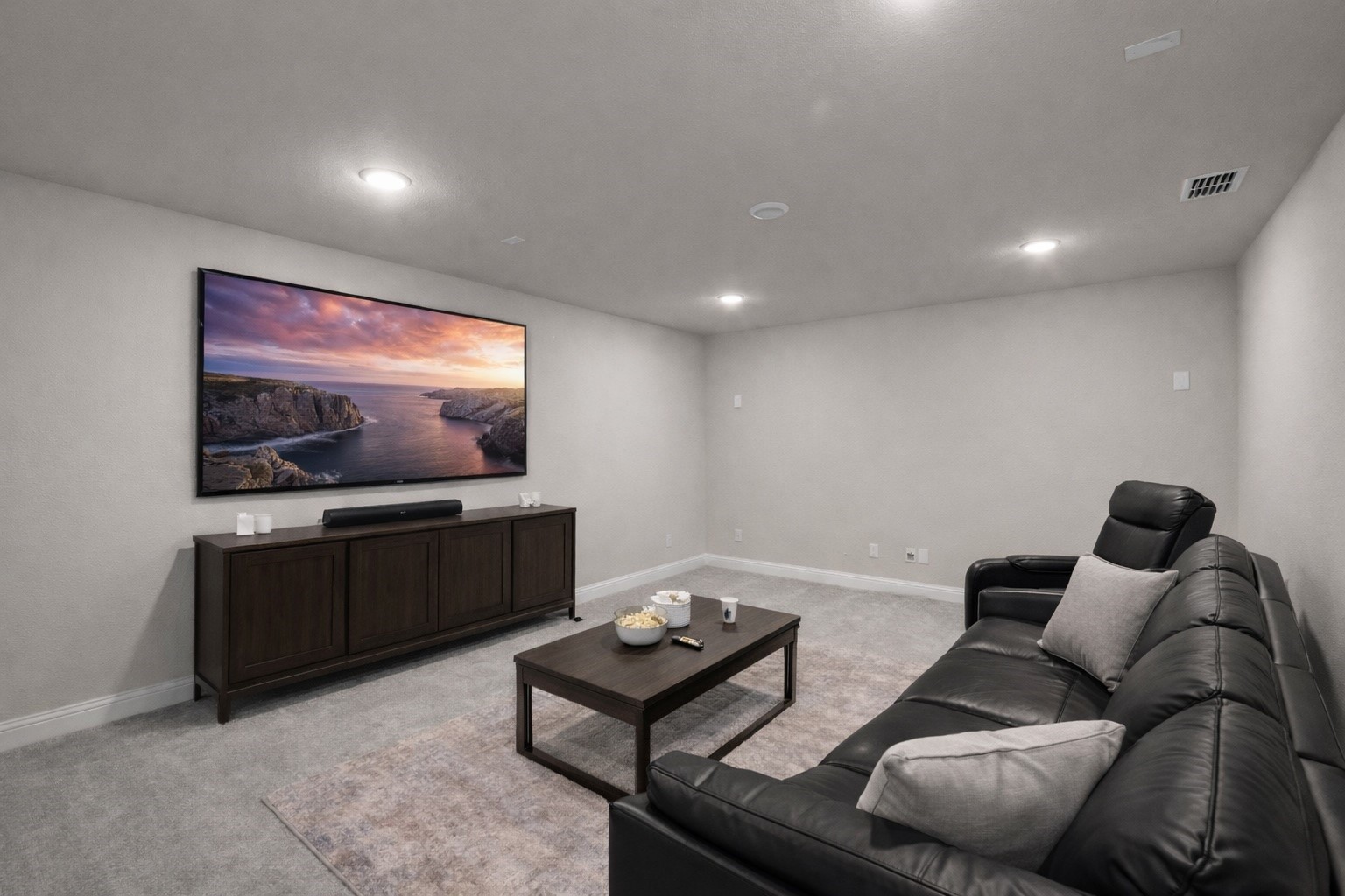 7018 Hickory Falls