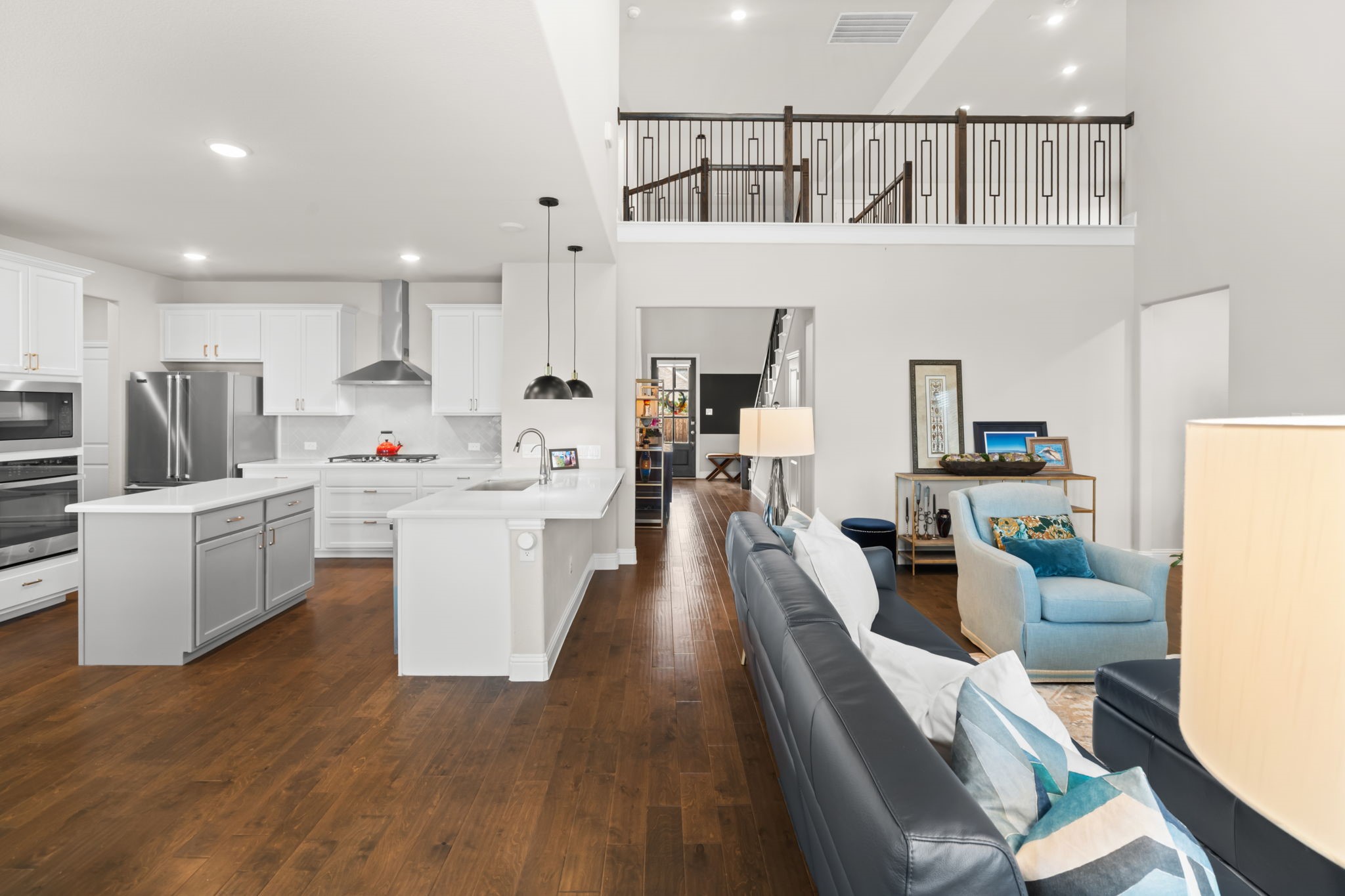 7018 Hickory Falls