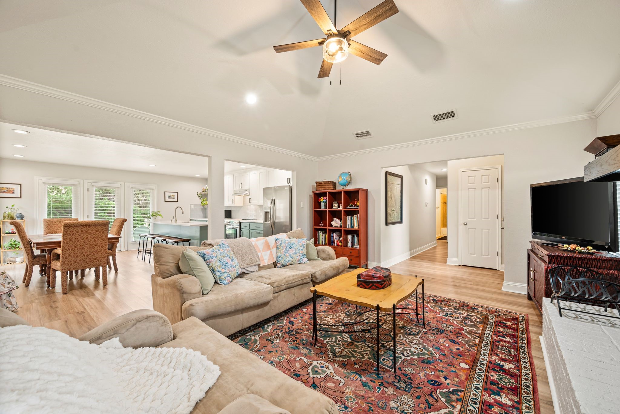 6616 High Lawn Terrace