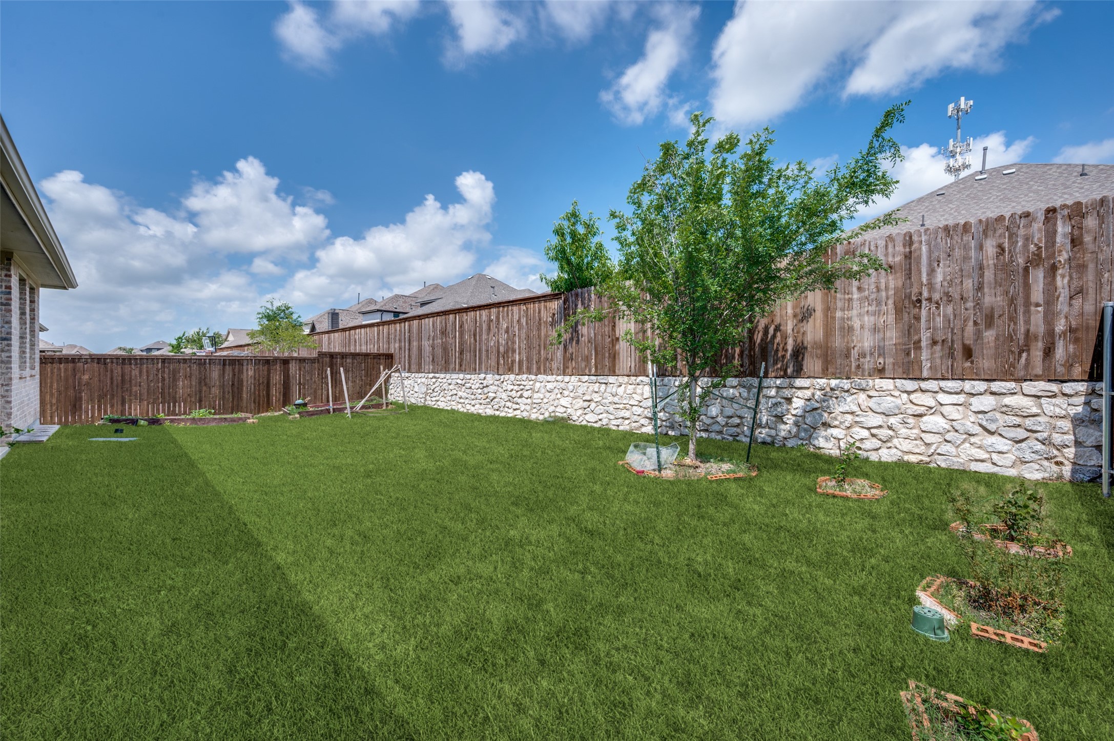 6125 Fairholme Drive