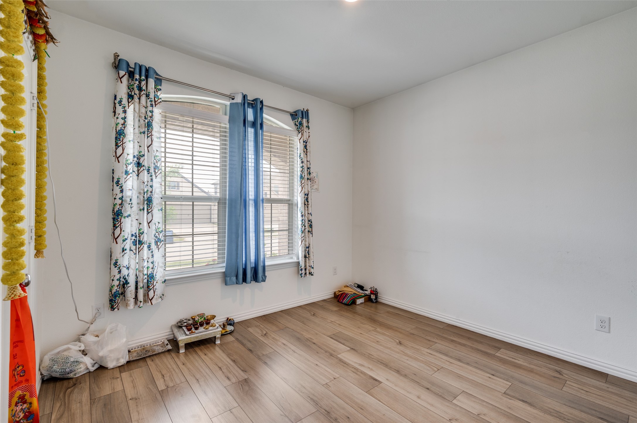 6125 Fairholme Drive