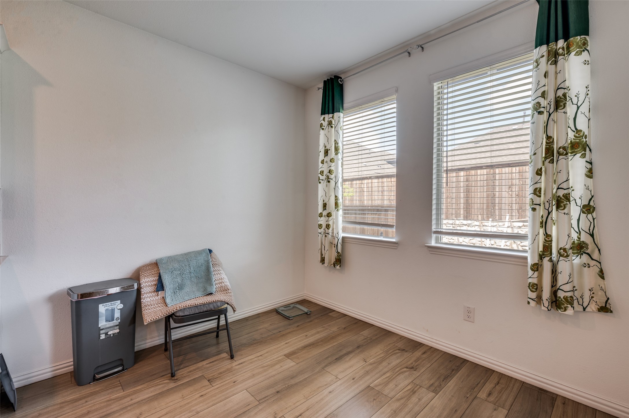 6125 Fairholme Drive