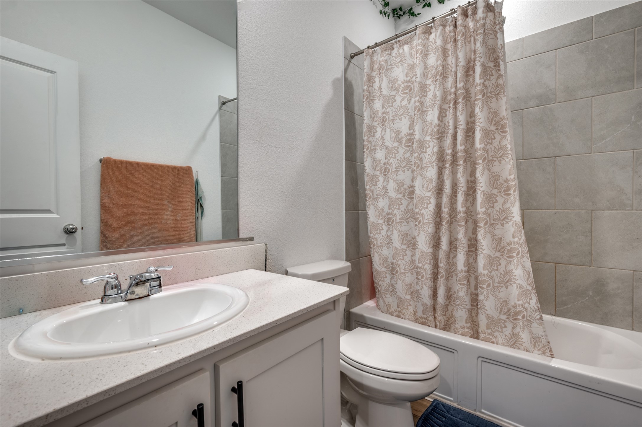 6125 Fairholme Drive