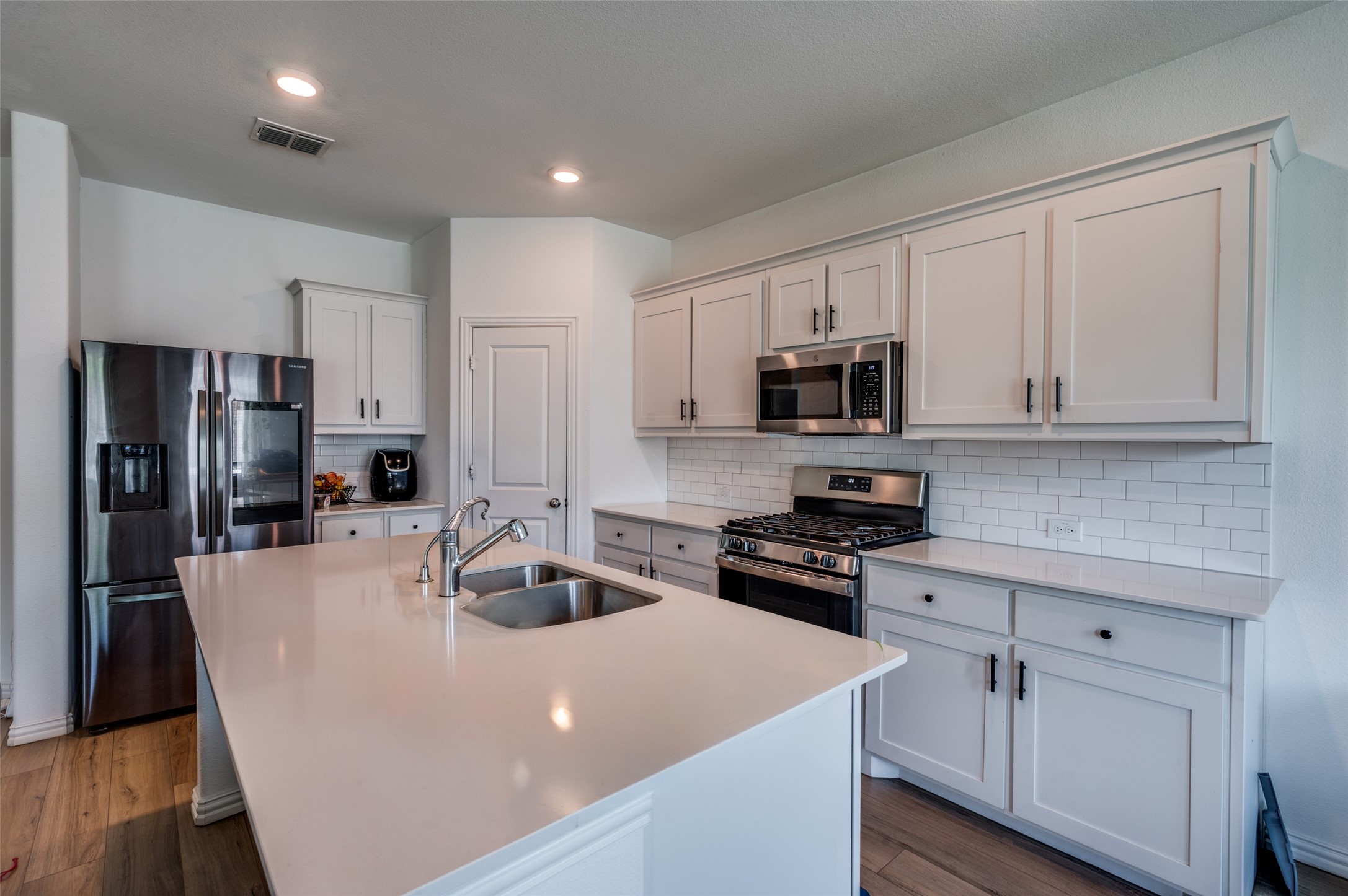 6125 Fairholme Drive