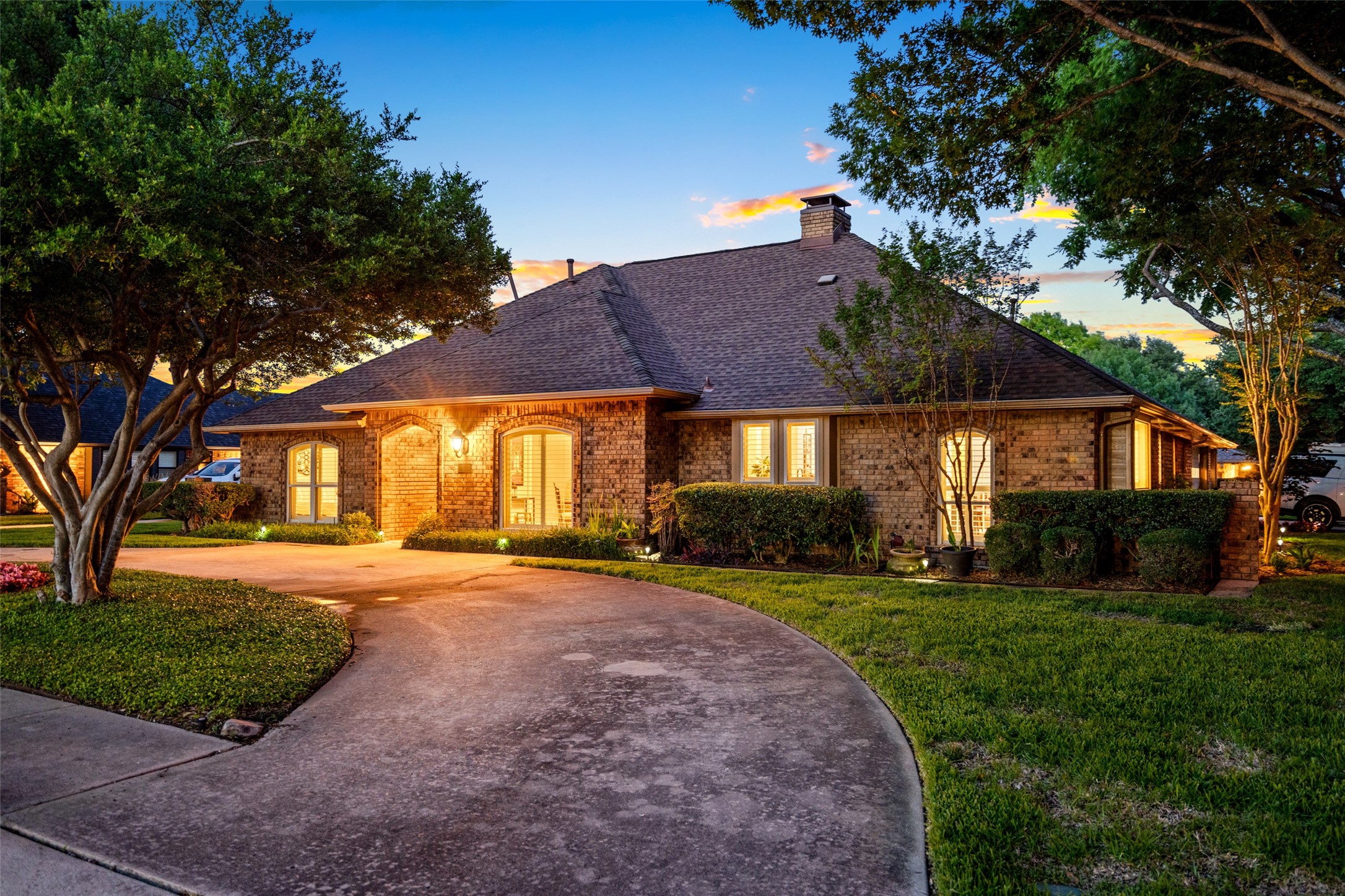 400 Hunters Ridge Circle