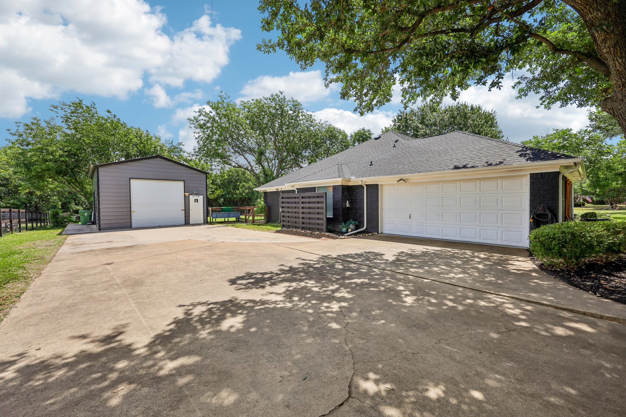 925 Meadow Drive