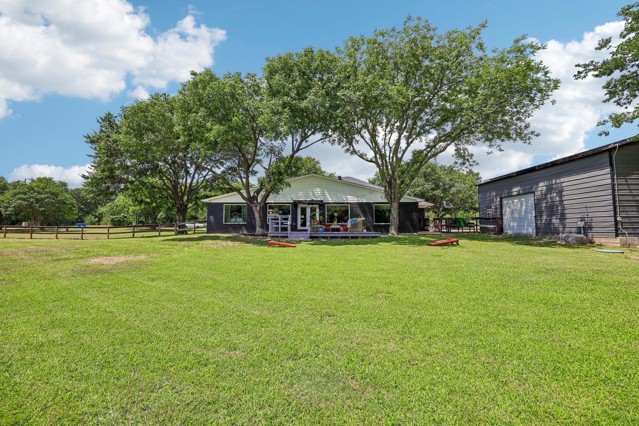 925 Meadow Drive