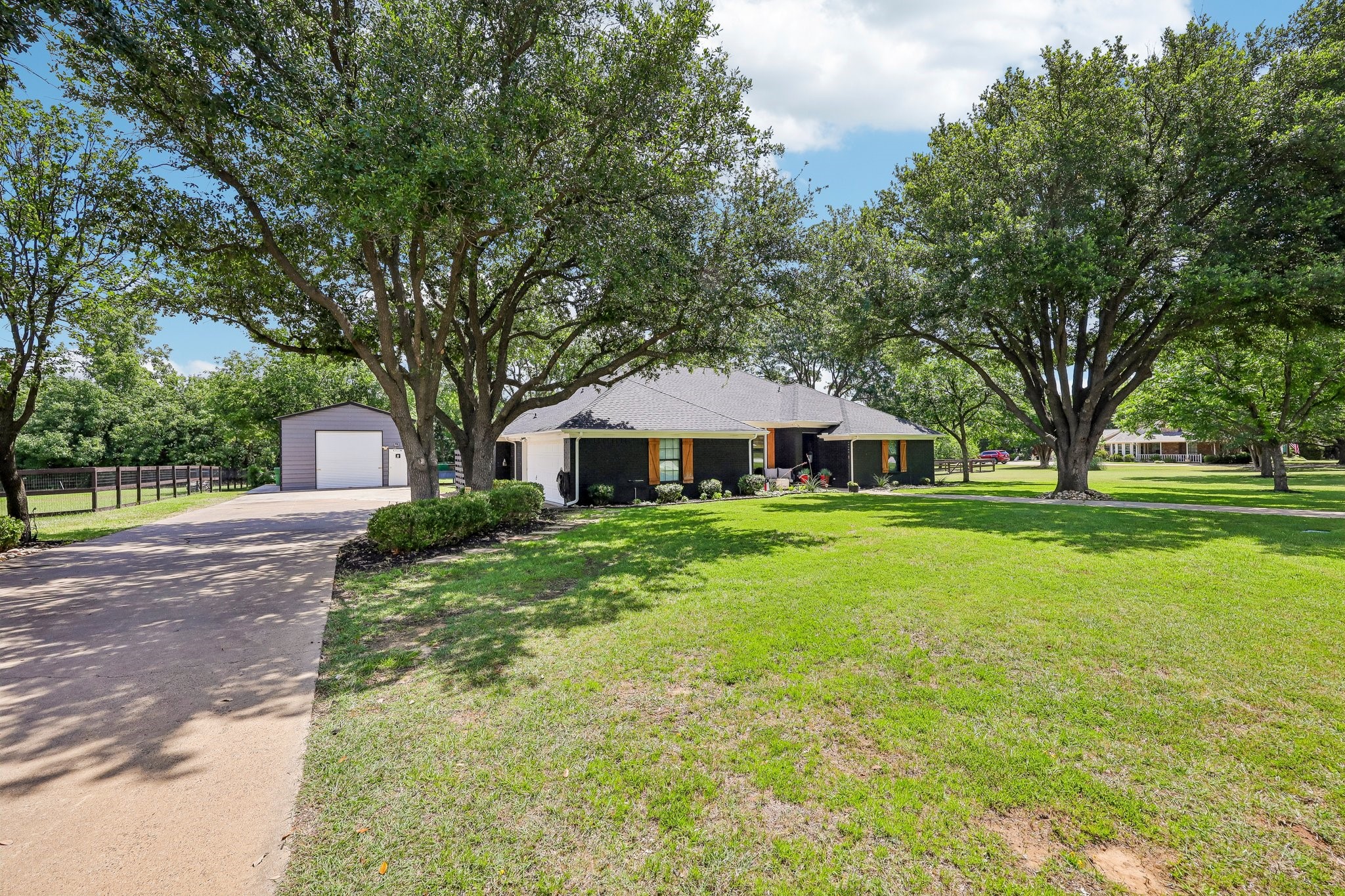 925 Meadow Drive