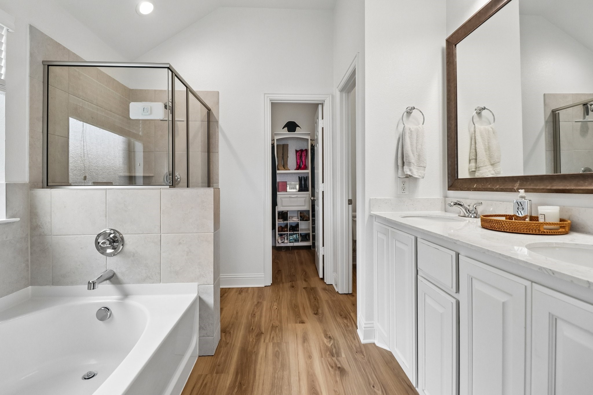 5465 Tuxbury Pond Drive