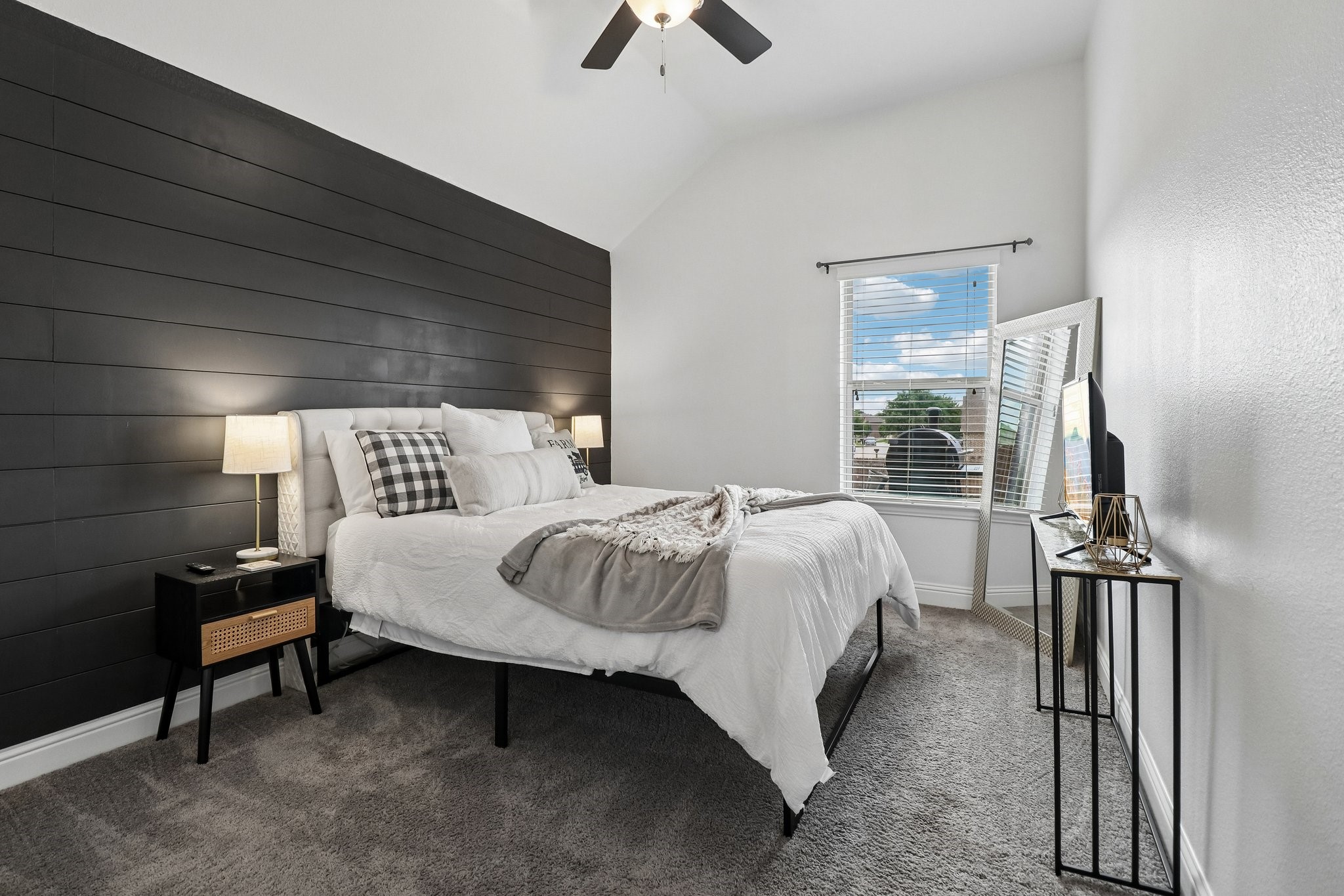 5465 Tuxbury Pond Drive