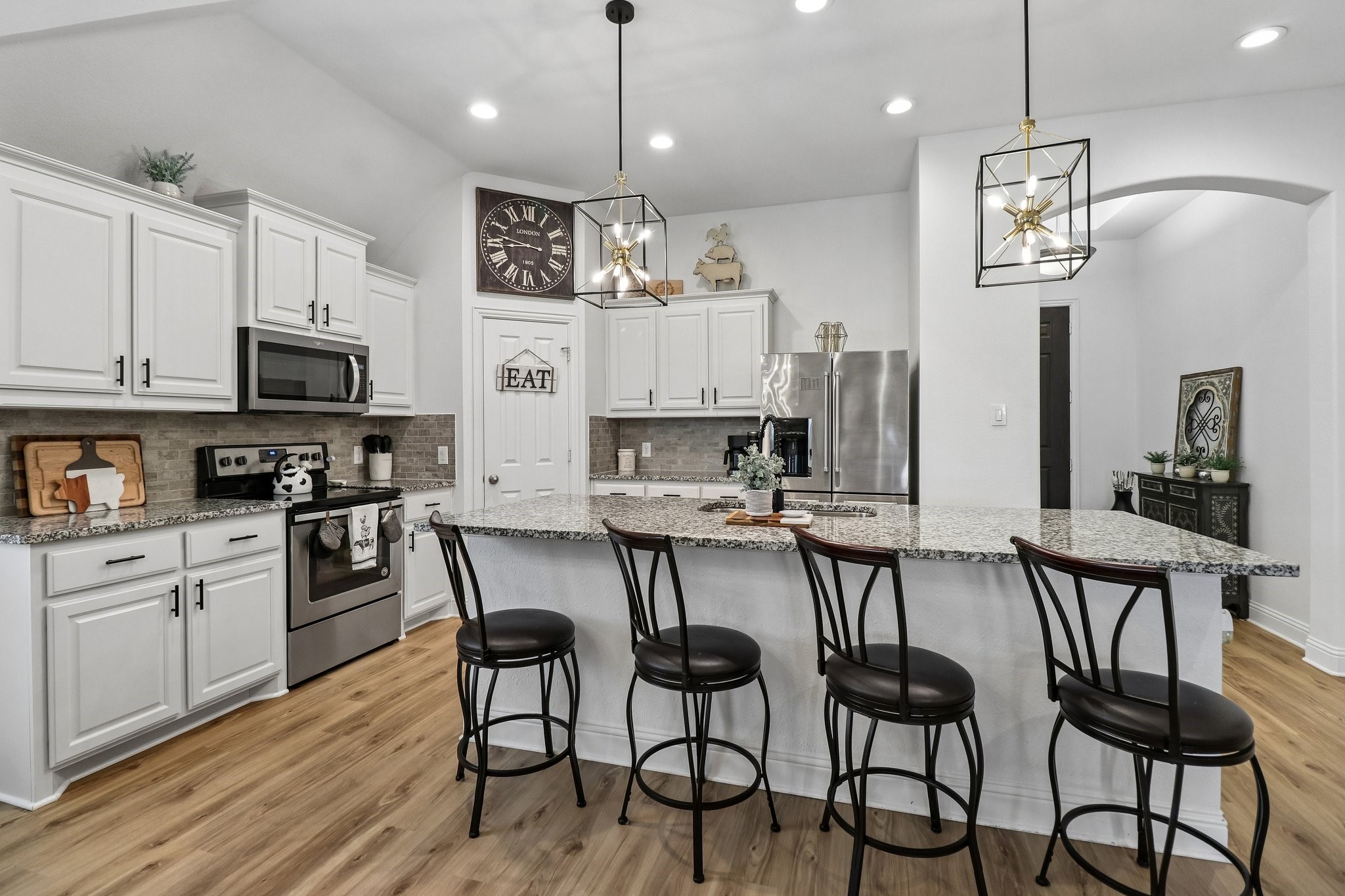5465 Tuxbury Pond Drive