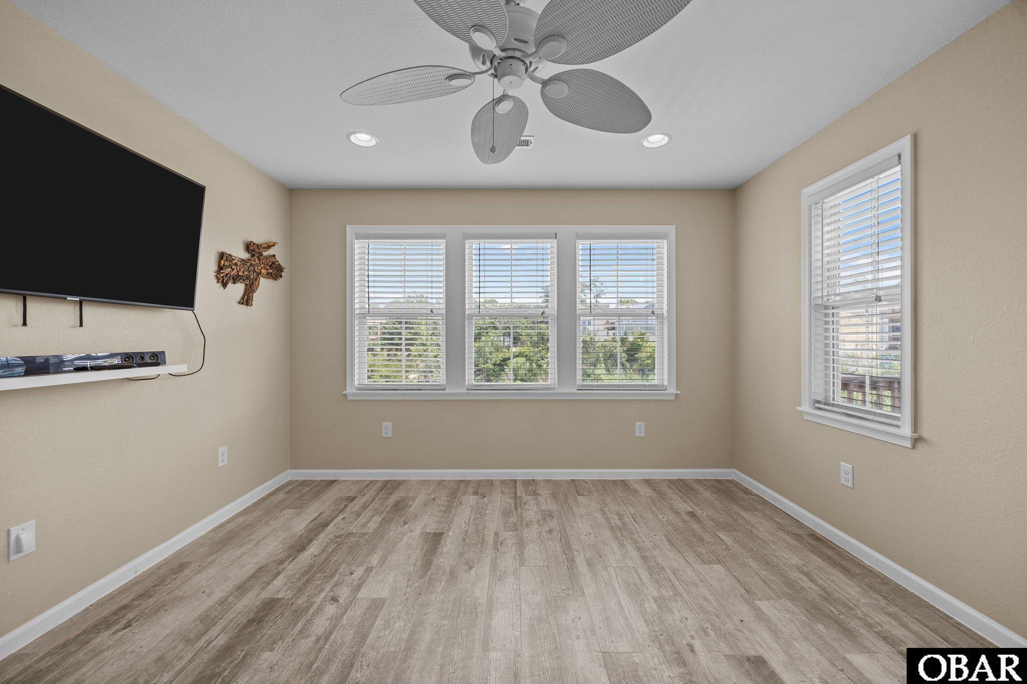 100 Lexington Lane unit 106 E