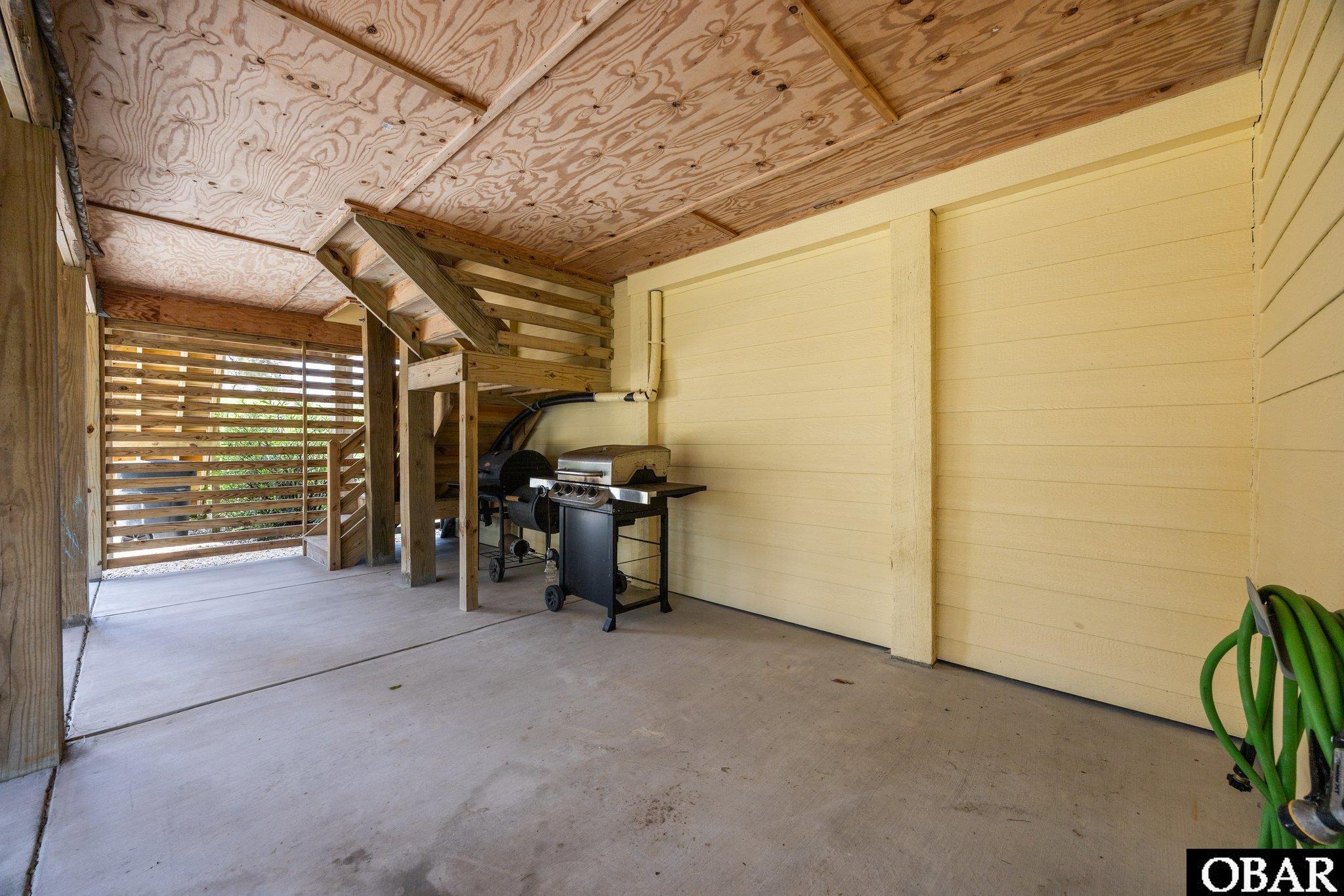 100 Lexington Lane unit 106 E