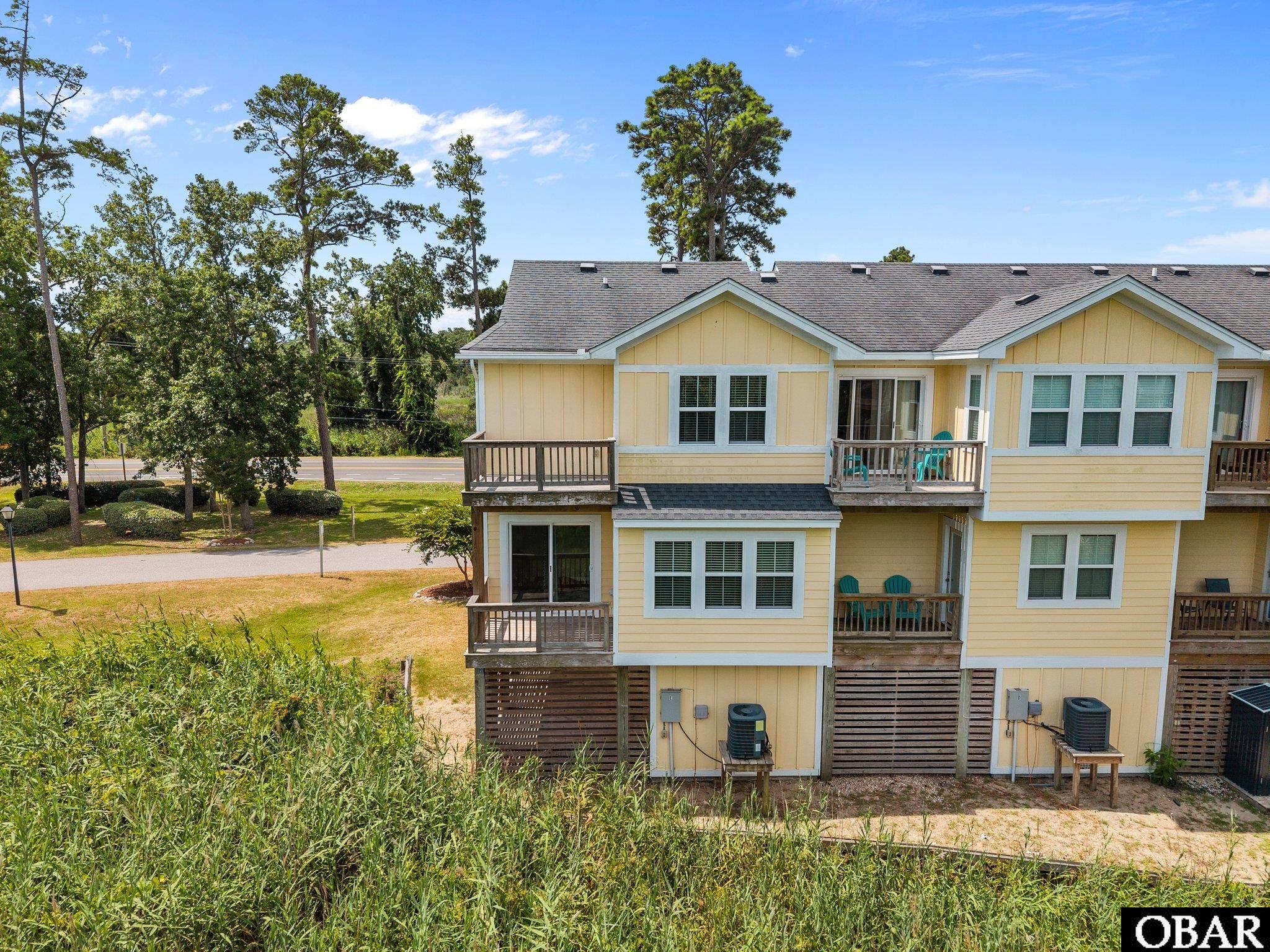 100 Lexington Lane unit 106 E