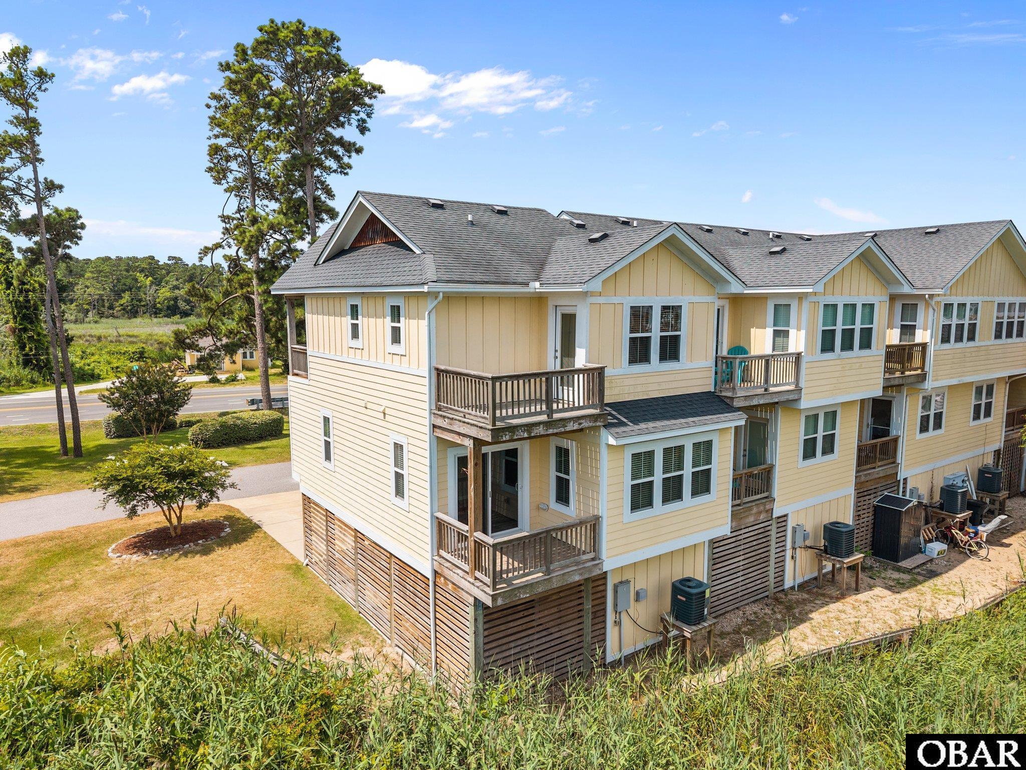100 Lexington Lane unit 106 E