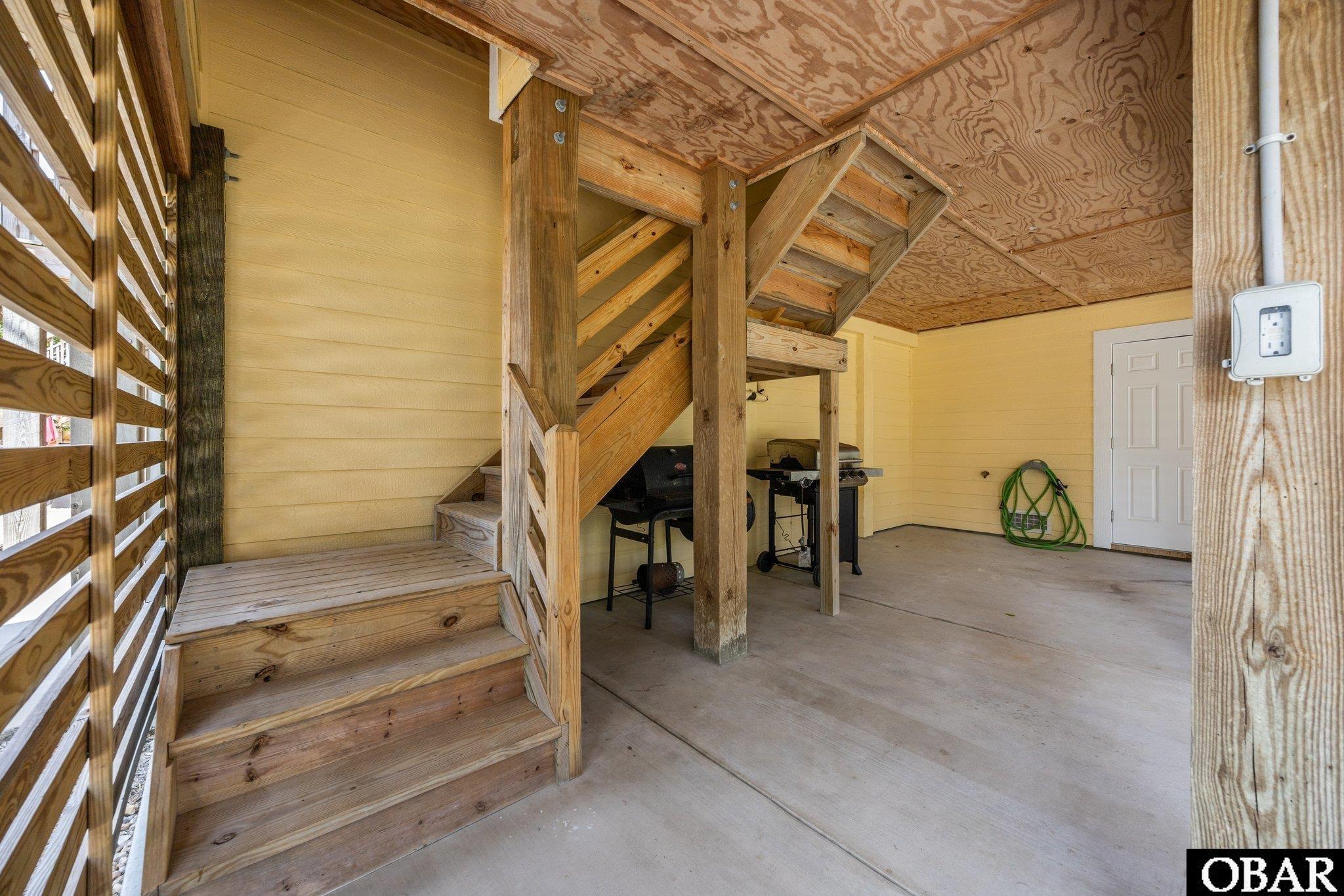 100 Lexington Lane unit 106 E