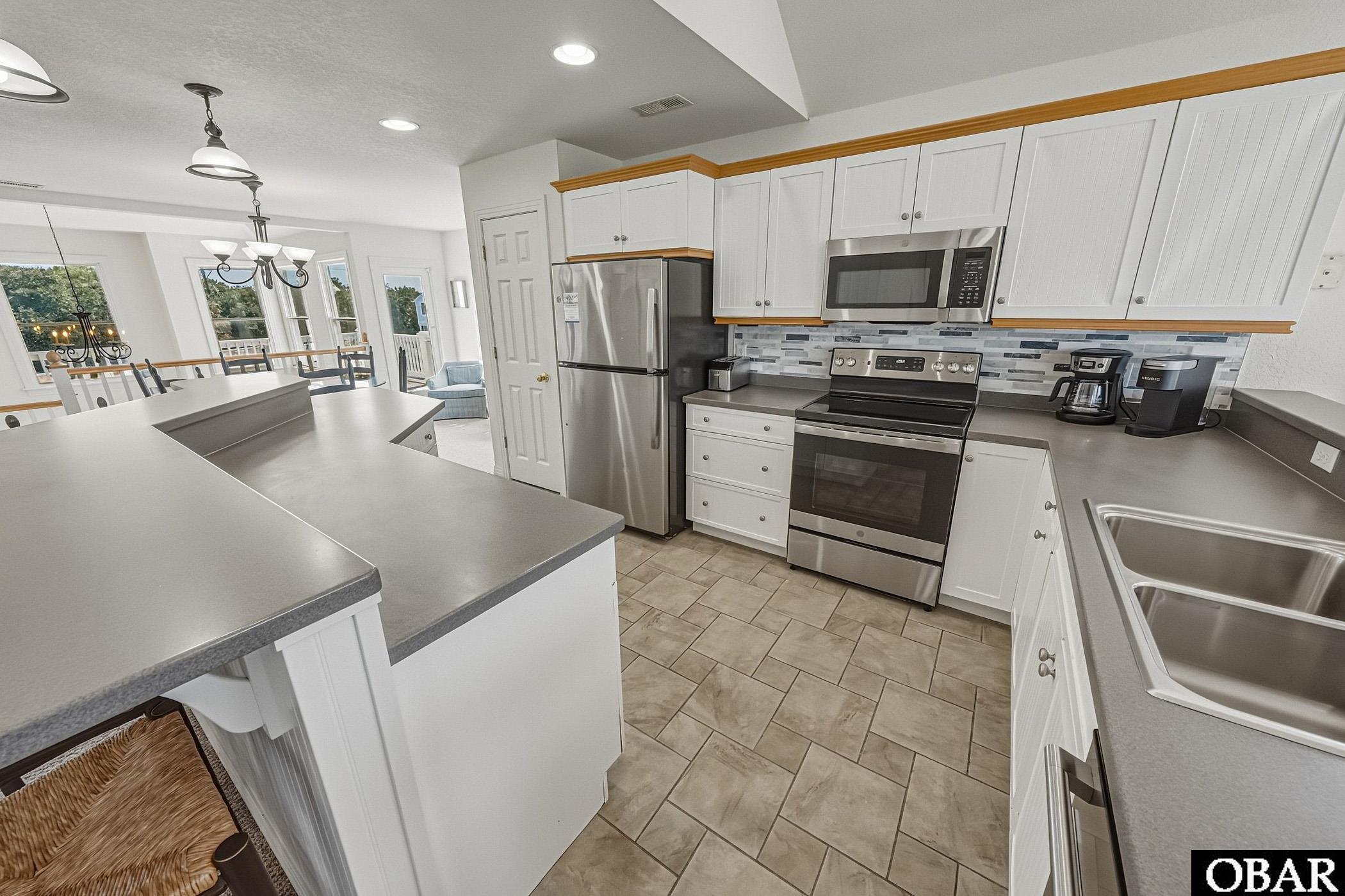 762 Ridge Point Drive Unit: Lot 70