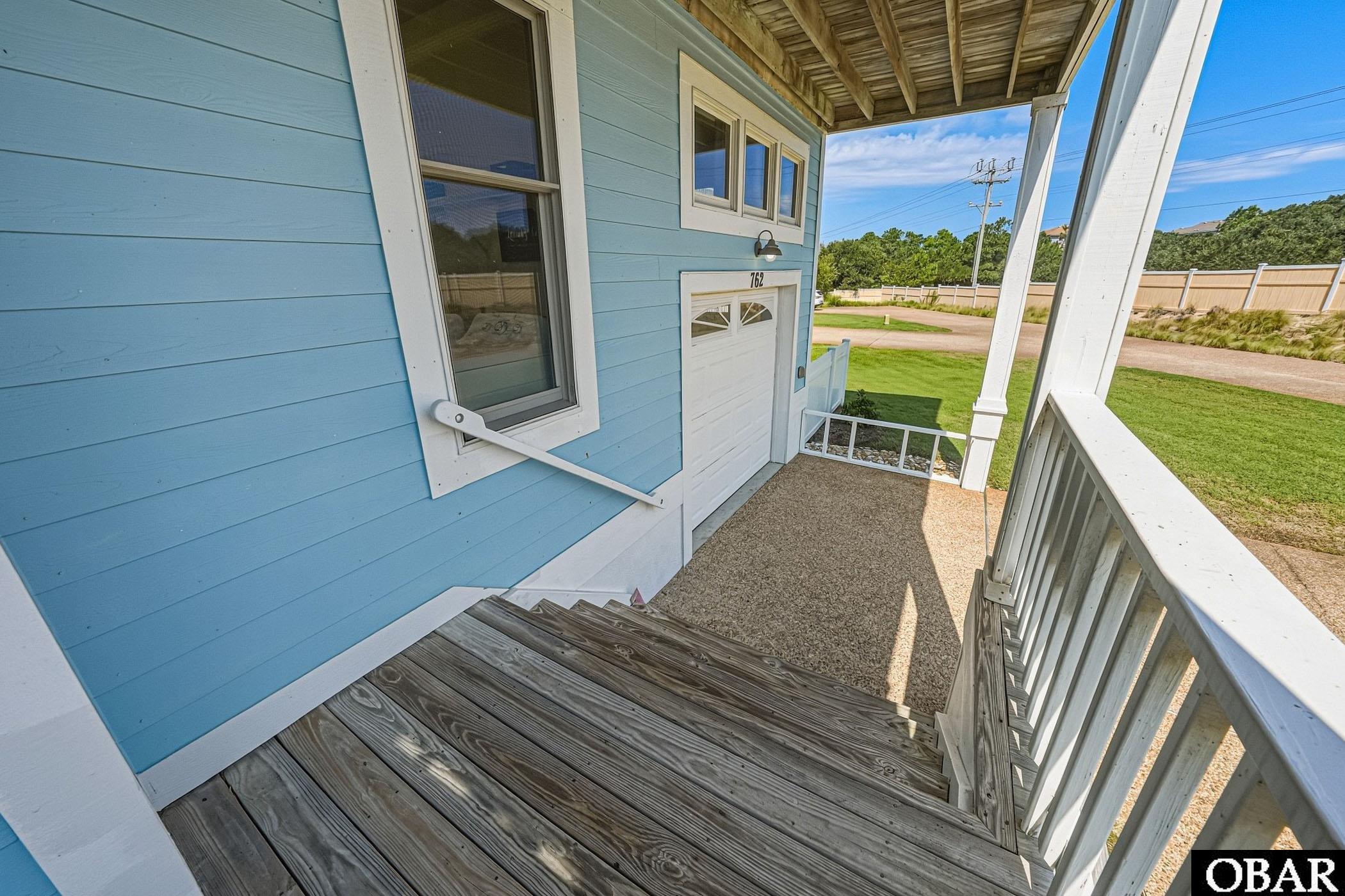 762 Ridge Point Drive Unit: Lot 70