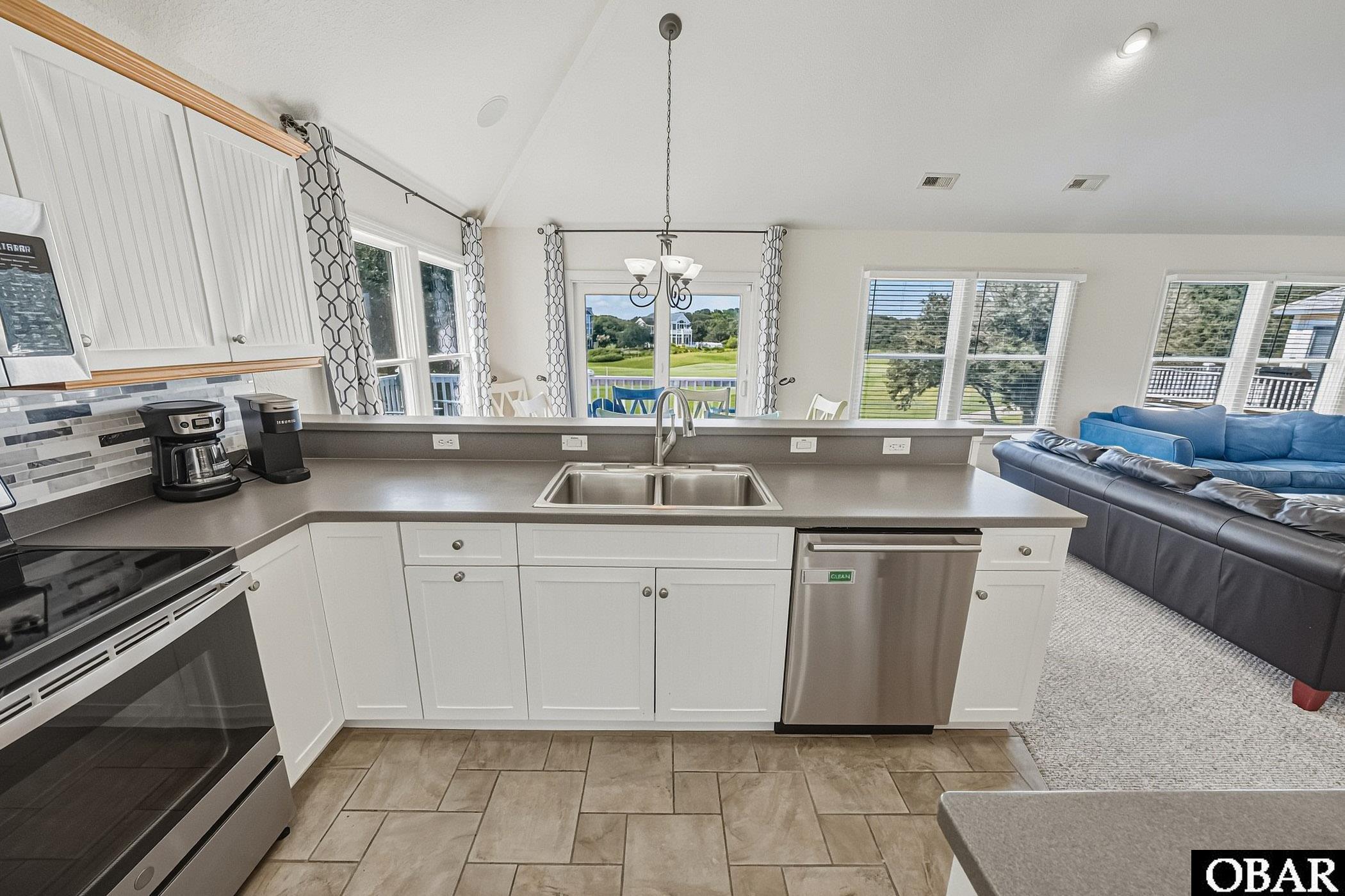762 Ridge Point Drive Unit: Lot 70