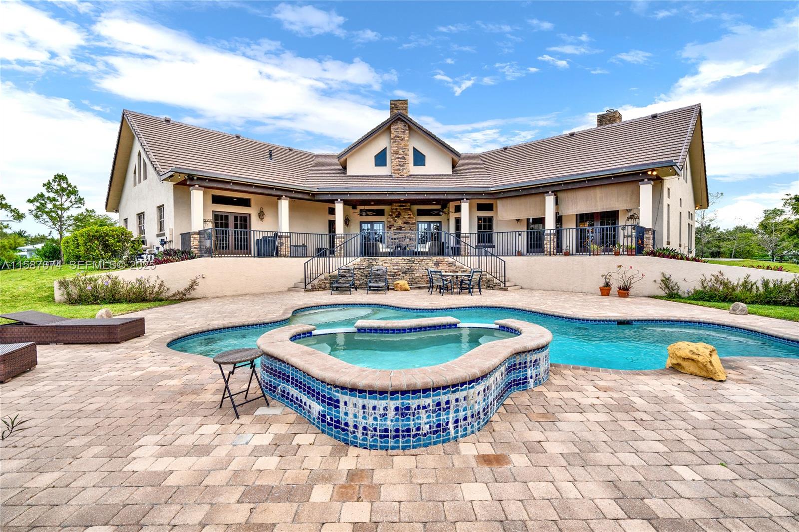 9401 NW 44th Place