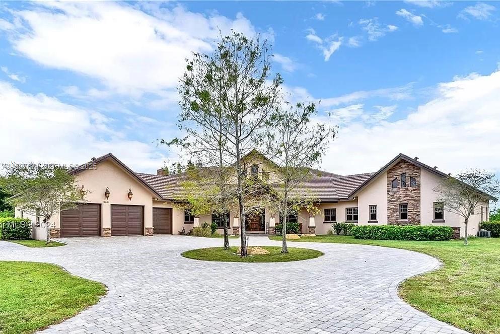 9401 NW 44th Place