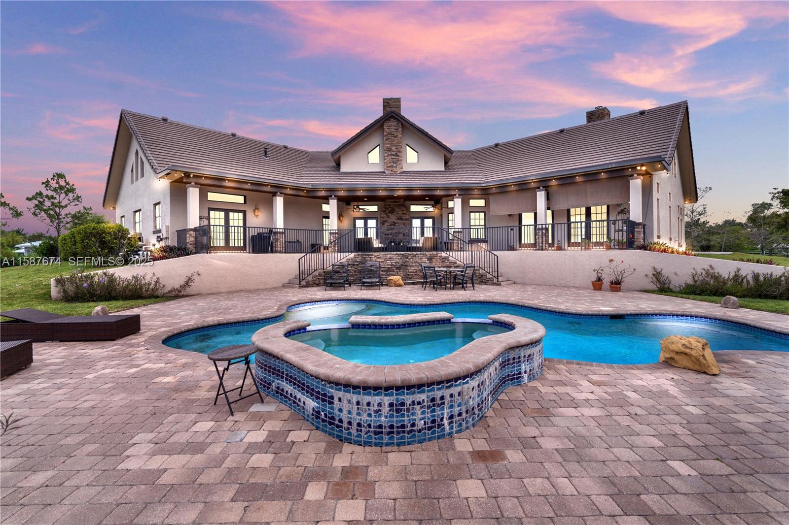9401 NW 44th Place