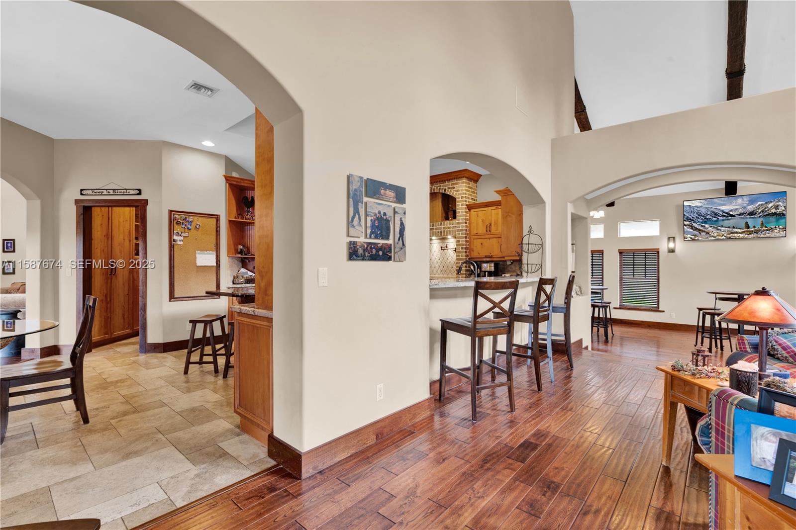 9401 NW 44th Place