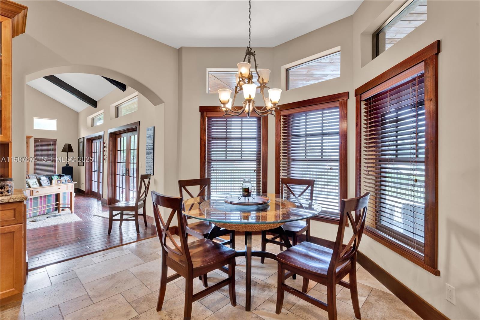9401 NW 44th Place